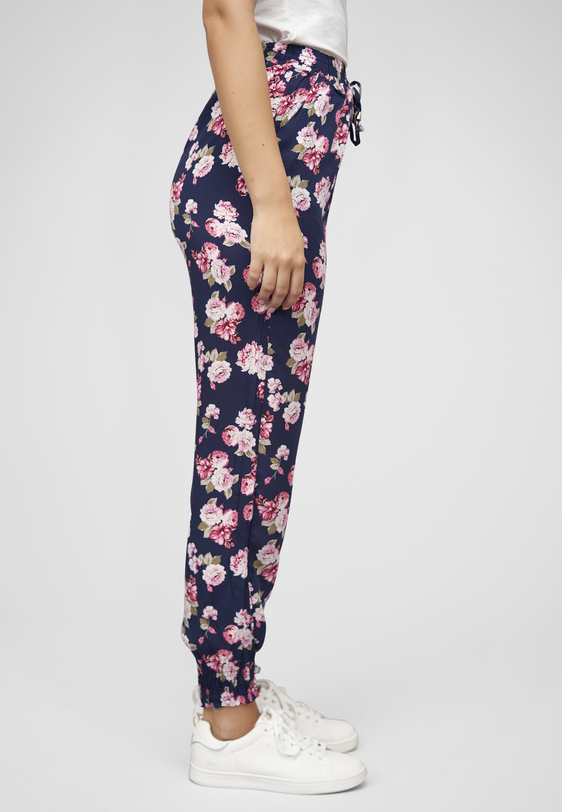 CLOUD 5IVE Stoffhose »CLOUD 5IVE Viskose Hose mit Bündchen 2-Pockets & Blumen Print«