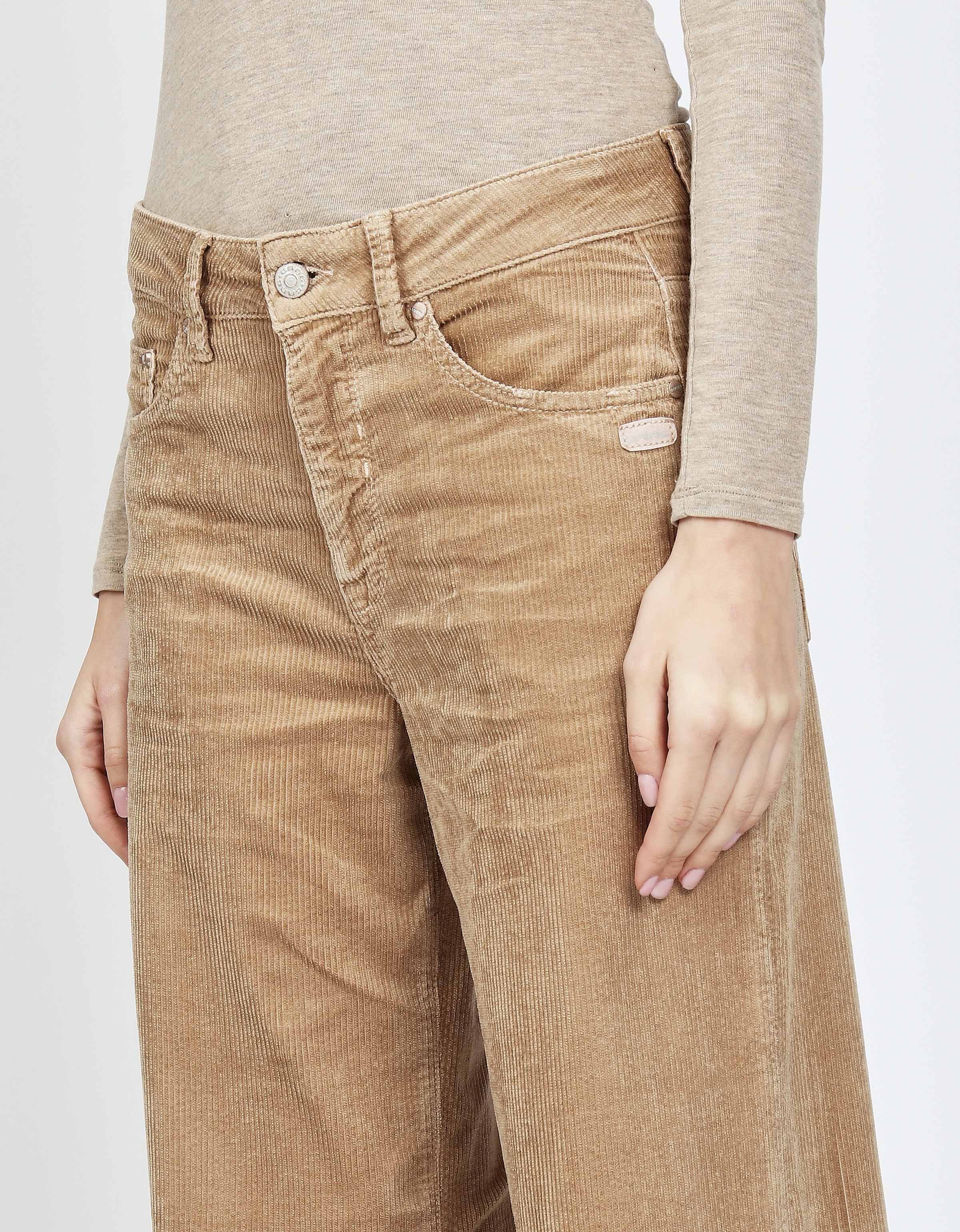 Thumbnail - GANG Cordhose "94CARLOTTA LONG" im Wide Fit mit geradem Beinverlauf