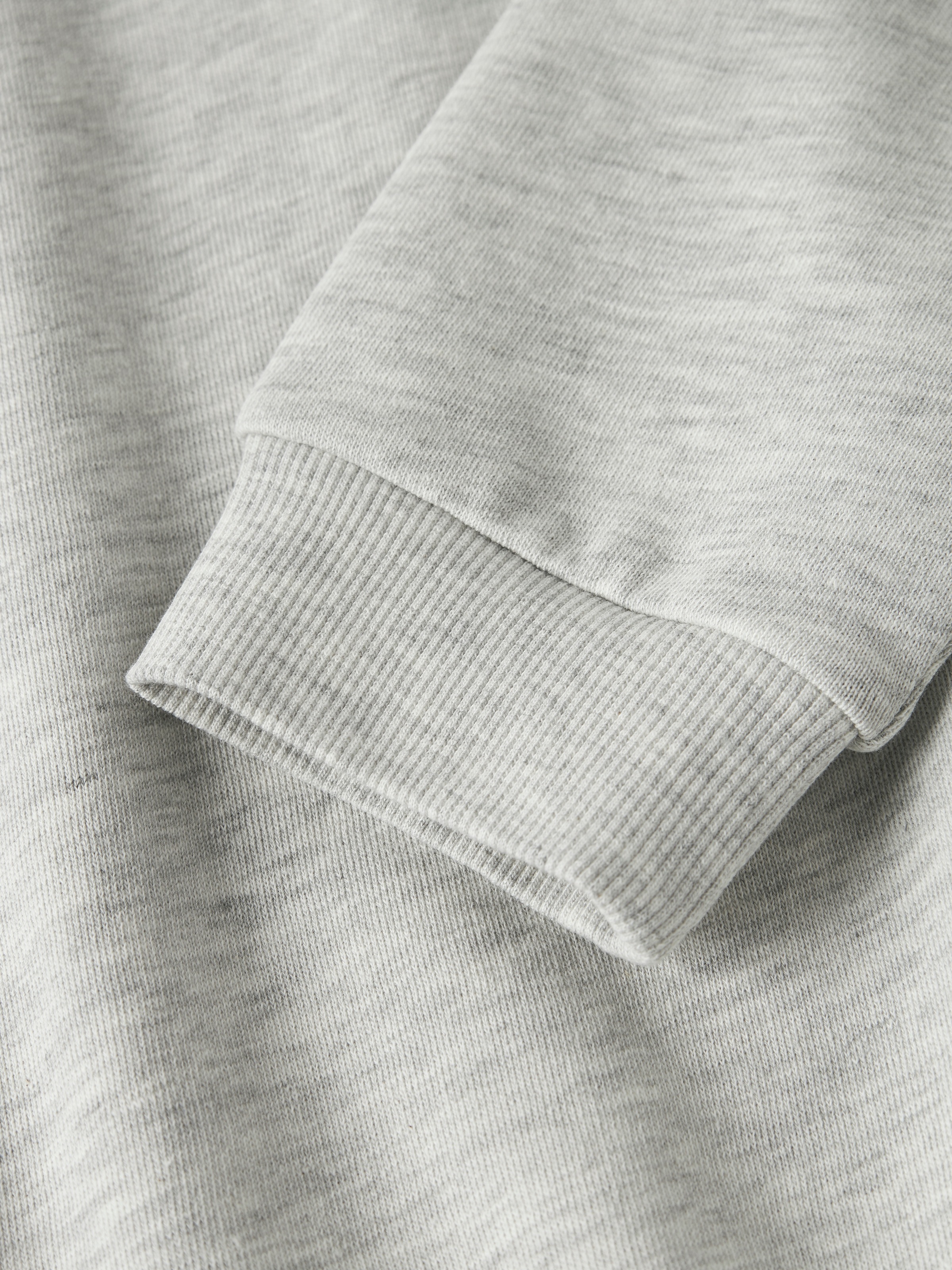 Name It Sweatshirt »NKFMILLE SHORT NREG LS SWE O-NECK NOOS«
