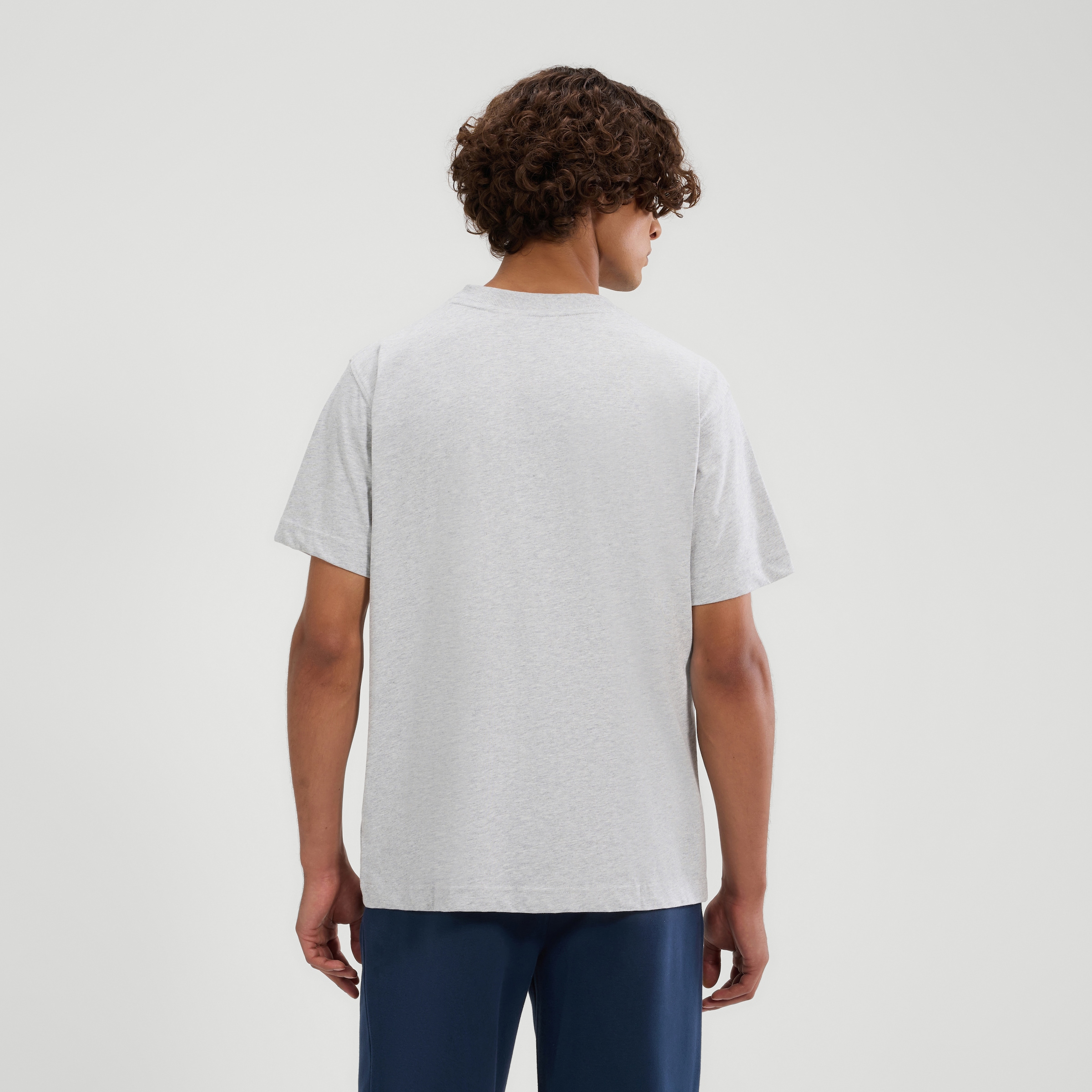 Ellesse T-Shirt »ACCIANO T-SHIRT« Kurzarm, mit Rundhalsausschnitt, ohne Verschluss, aus Baumwolle