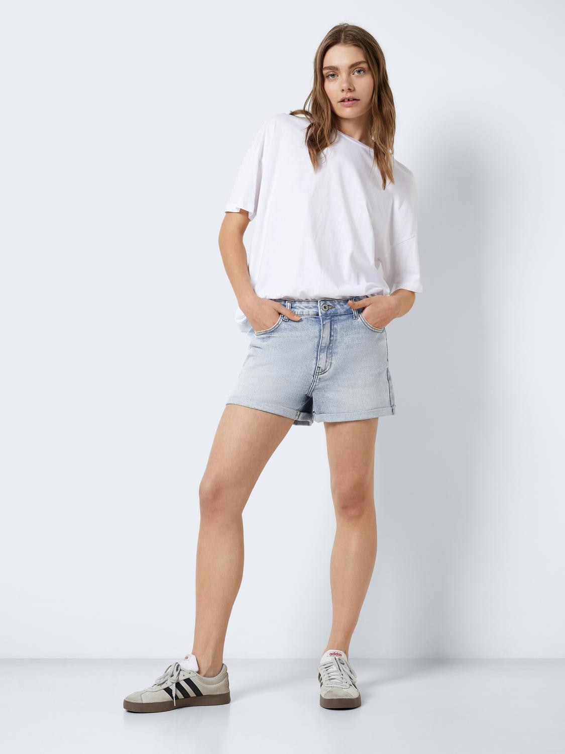 Noisy may Jeansshorts »NMMONI HW DNM SHORTS AZ359LB NOOS«