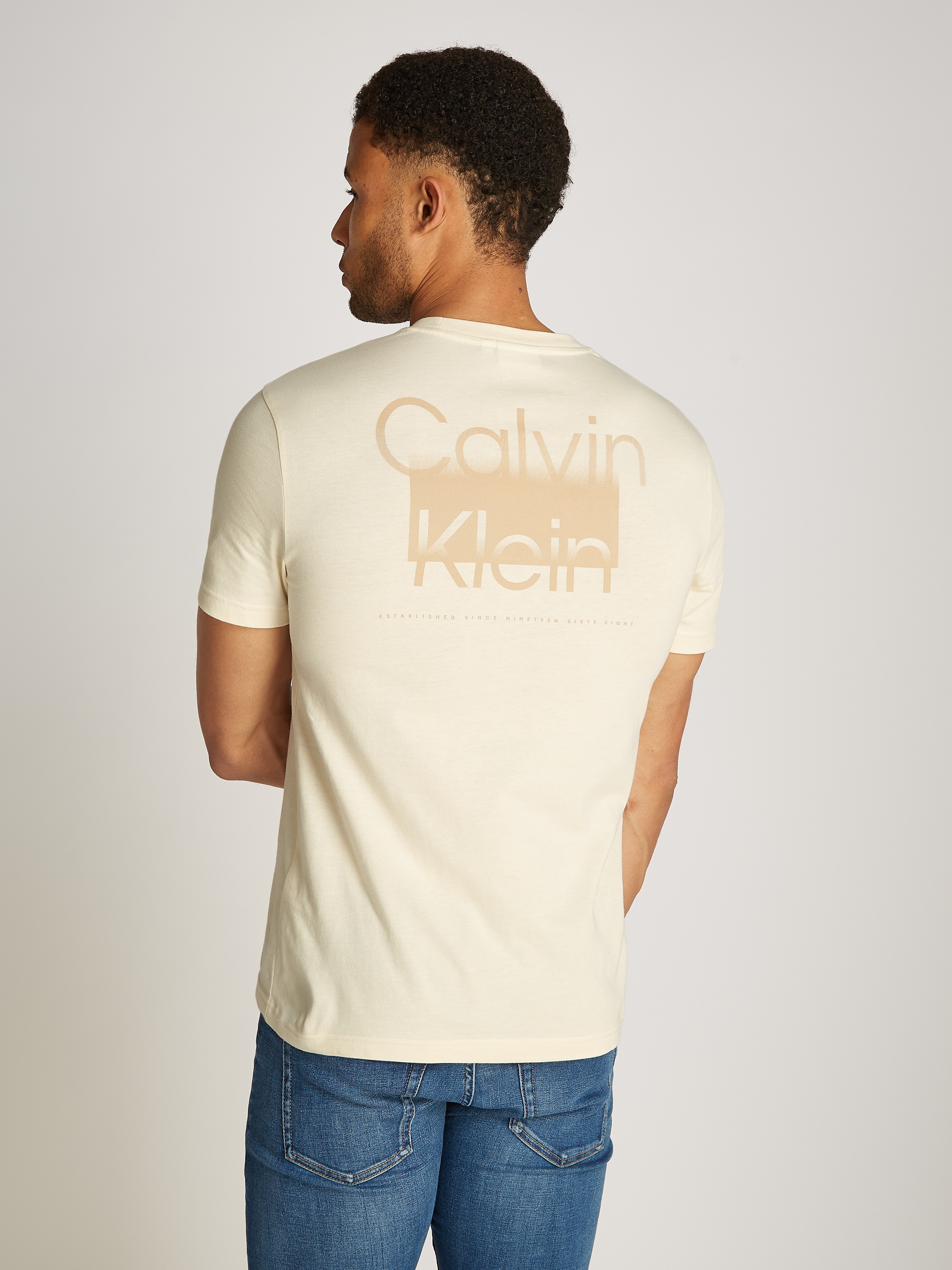 Calvin Klein T-Shirt "ENLARGED BACK LOGO T-SHIRT", mit Logodruck günstig online kaufen