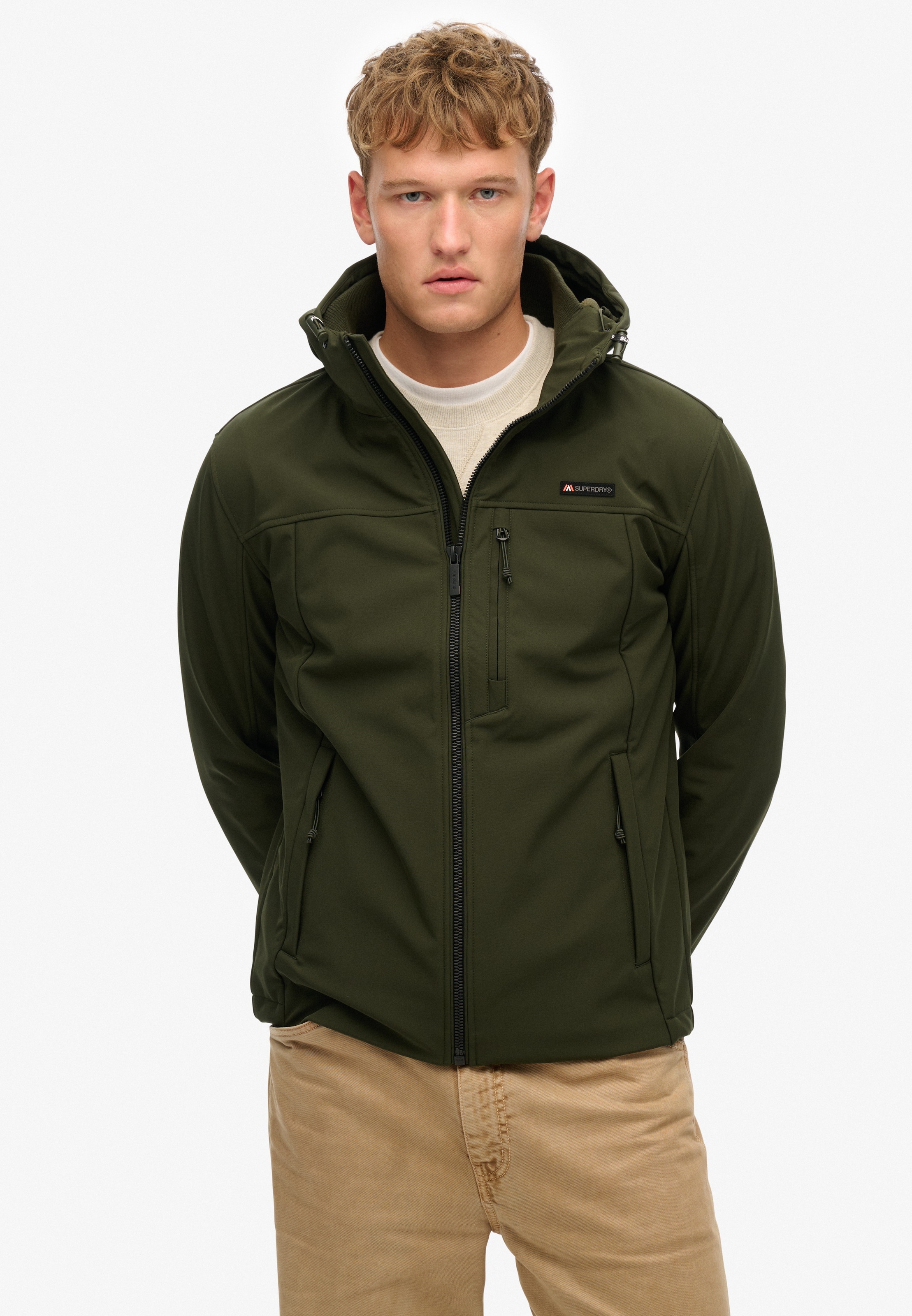 Superdry Outdoorjacke "HOODED SOFT SHELL TREKKER JKT", mit Kapuze günstig online kaufen