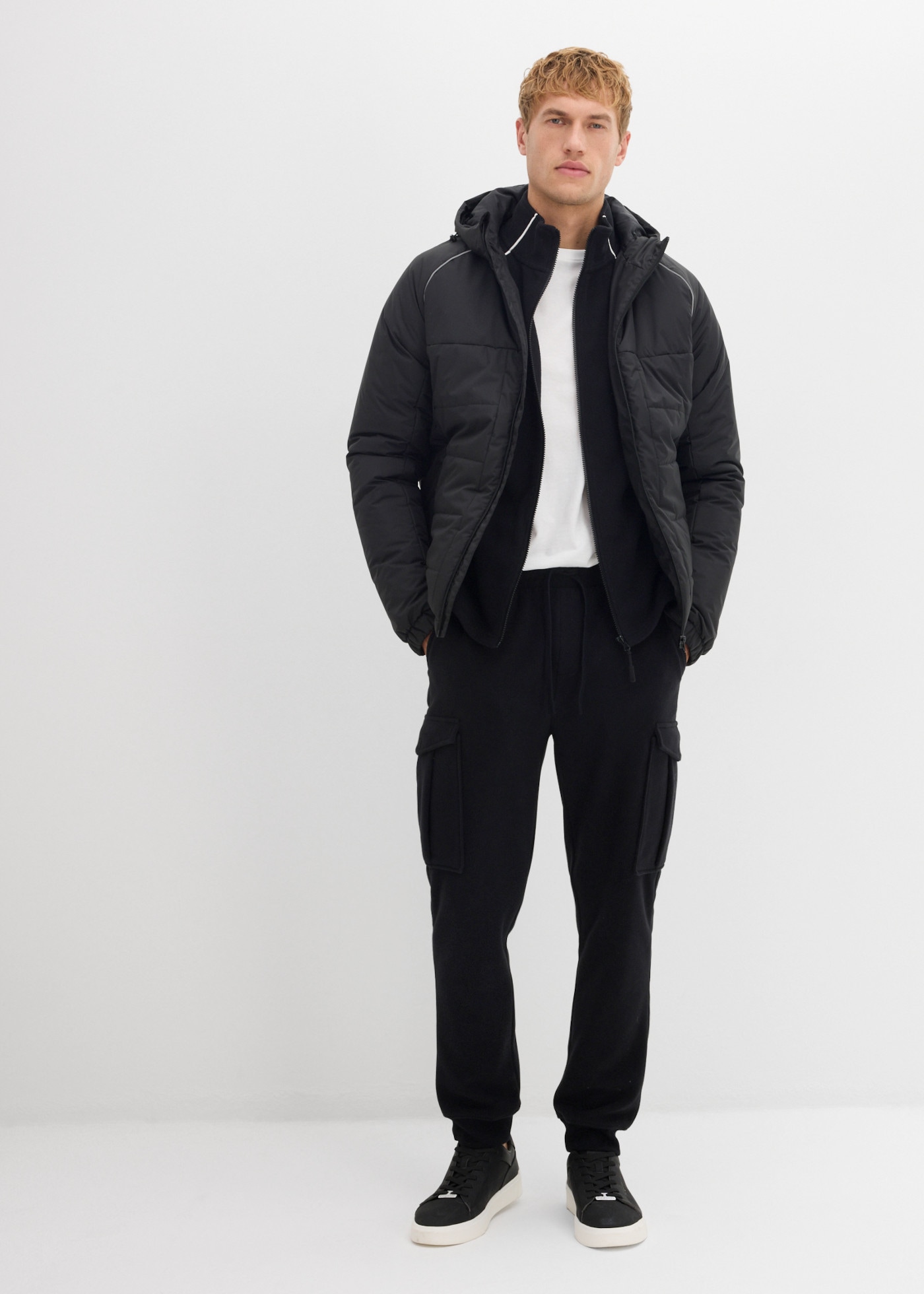 bonprix Jogginghose  angenehme, weiche Qualität, Regular Fit, im Casual-Stil, aus Polyester