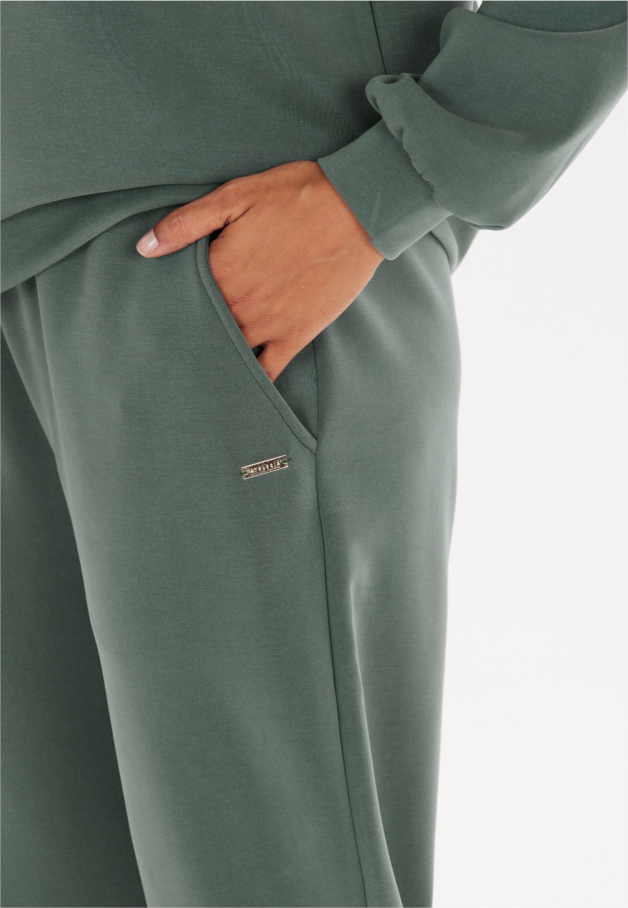 ATHLECIA Sweathose »Jillnana«, mit recyceltem Polyester