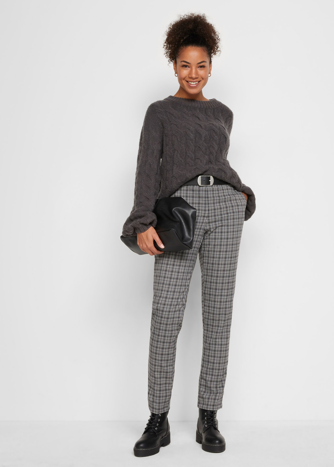 bonprix Schlupfhose  aus Polyester, Viskose und Elasthan, teilweise elastischer Bund