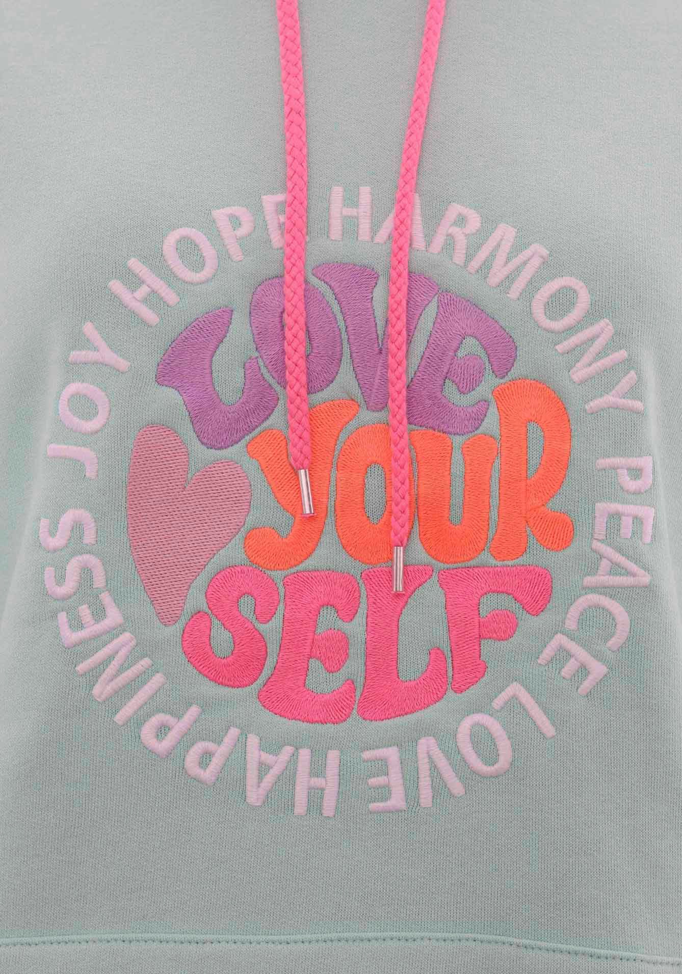 Thumbnail - Zwillingsherz Sweatshirt in Pastell mit neonfarbener "Love Yourself" Stickerei & pinker Kordel