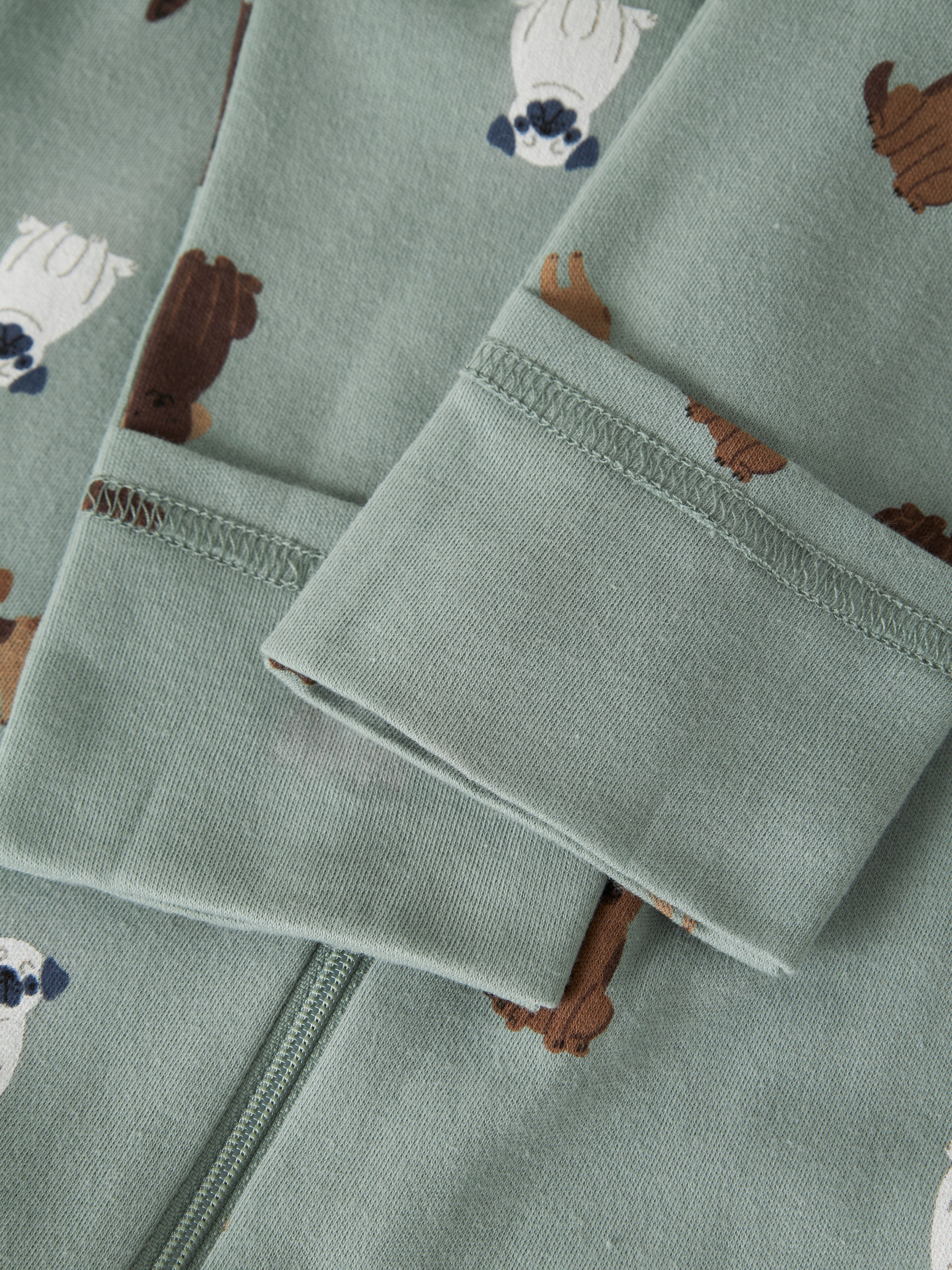 Name It Schlafanzug »NBMNIGHTSUIT ZIP FF DOG NOOS« aus Baumwolle und Jersey, bequeme Passform