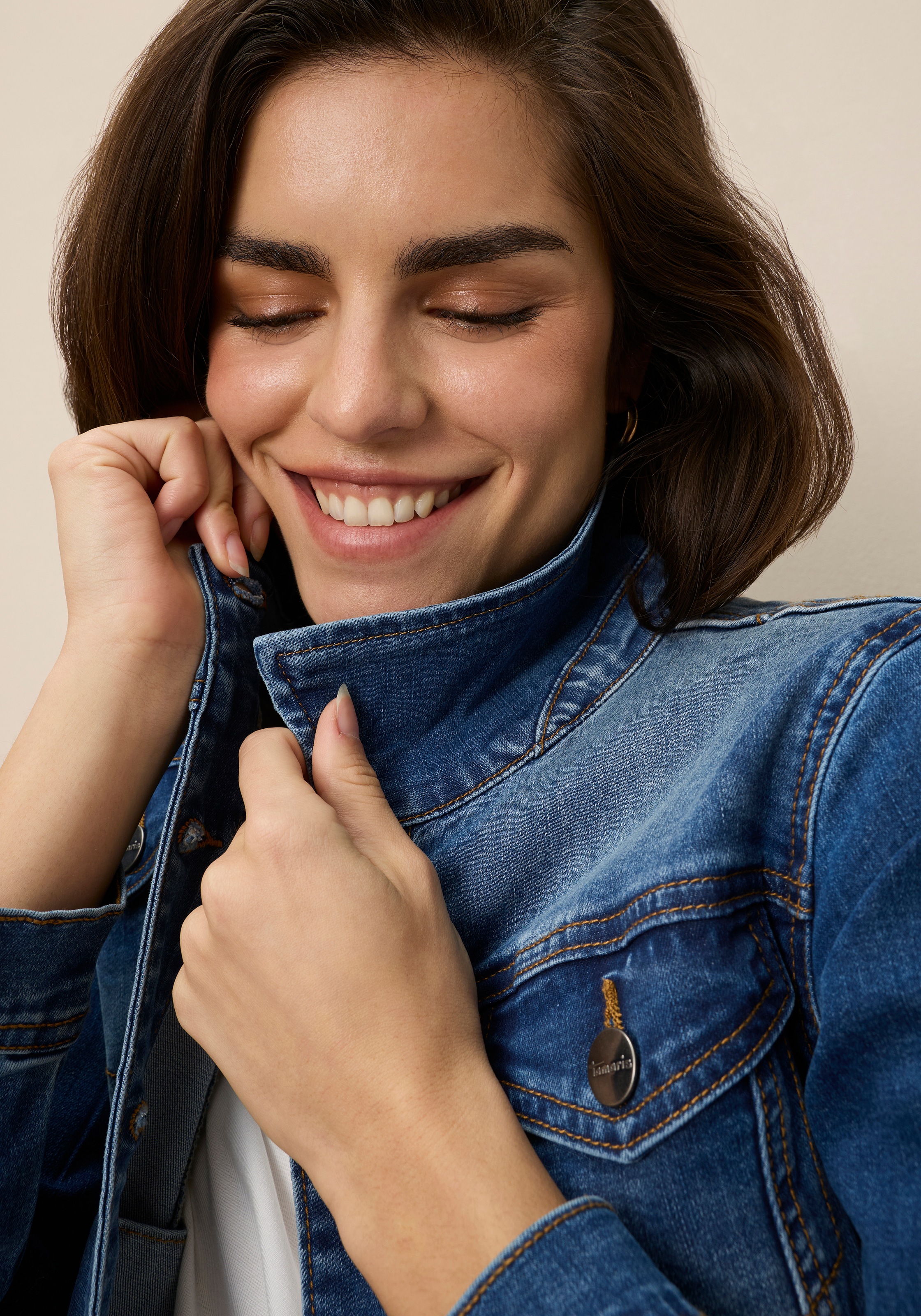 Thumbnail - Tamaris Jeansjacke aus elastischem Denim-Material, mit Brusttaschen und Eingrifftaschen