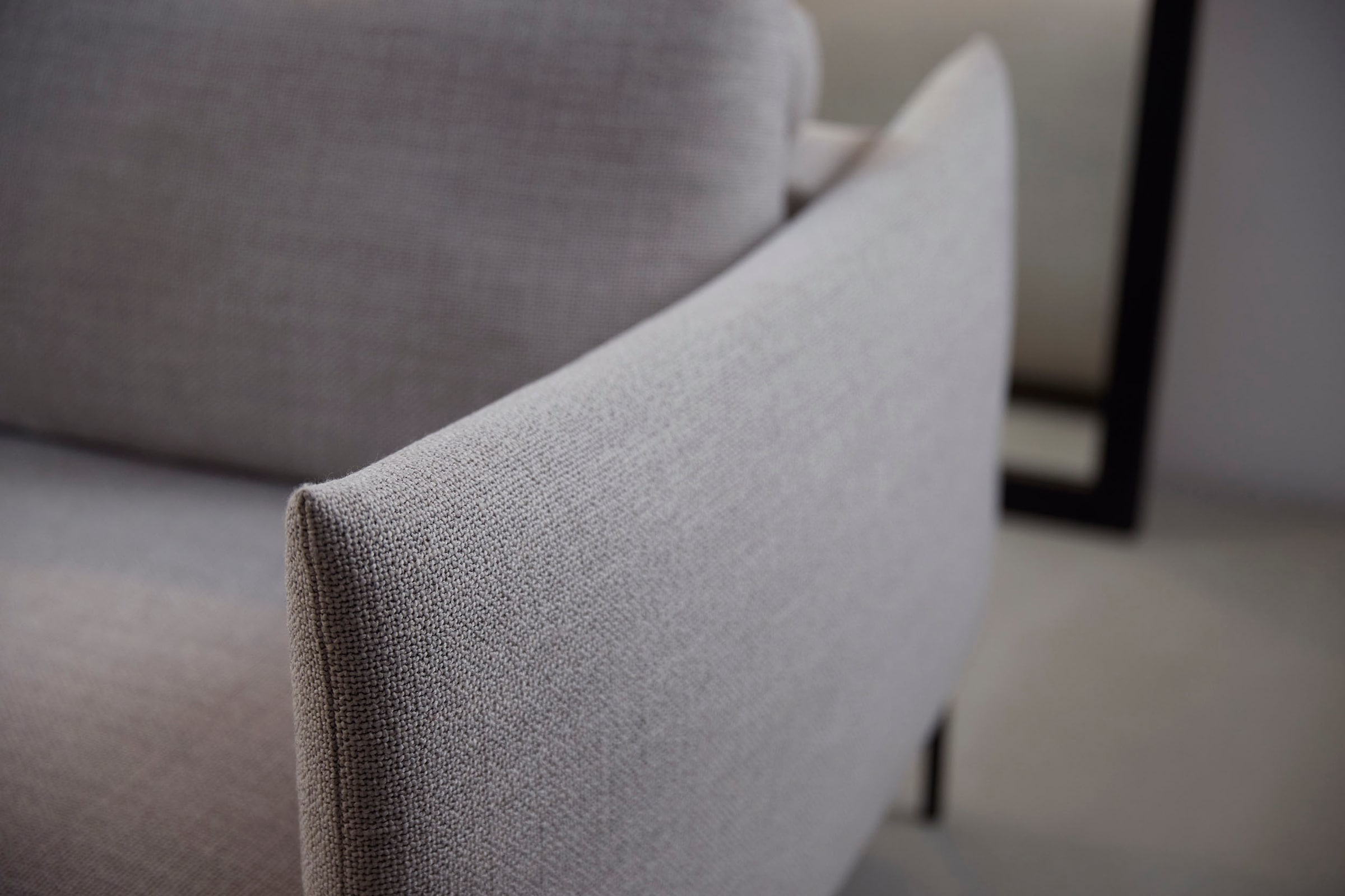 INNOVATION LIVING ™ Schlafsofa »MALLOY innovativ, komfortabel und bequem, modernes Design«, hohe Rückenlehne, schmale Armlehnen, inklusive Bettaufbewahrung