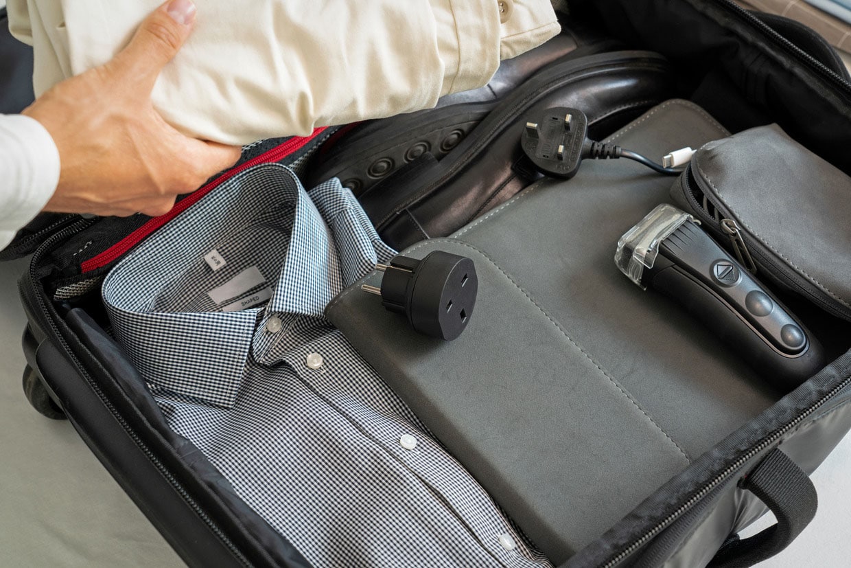 Brennenstuhl Reiseadapter »Typ G (Großbritannien) auf Typ E/F«