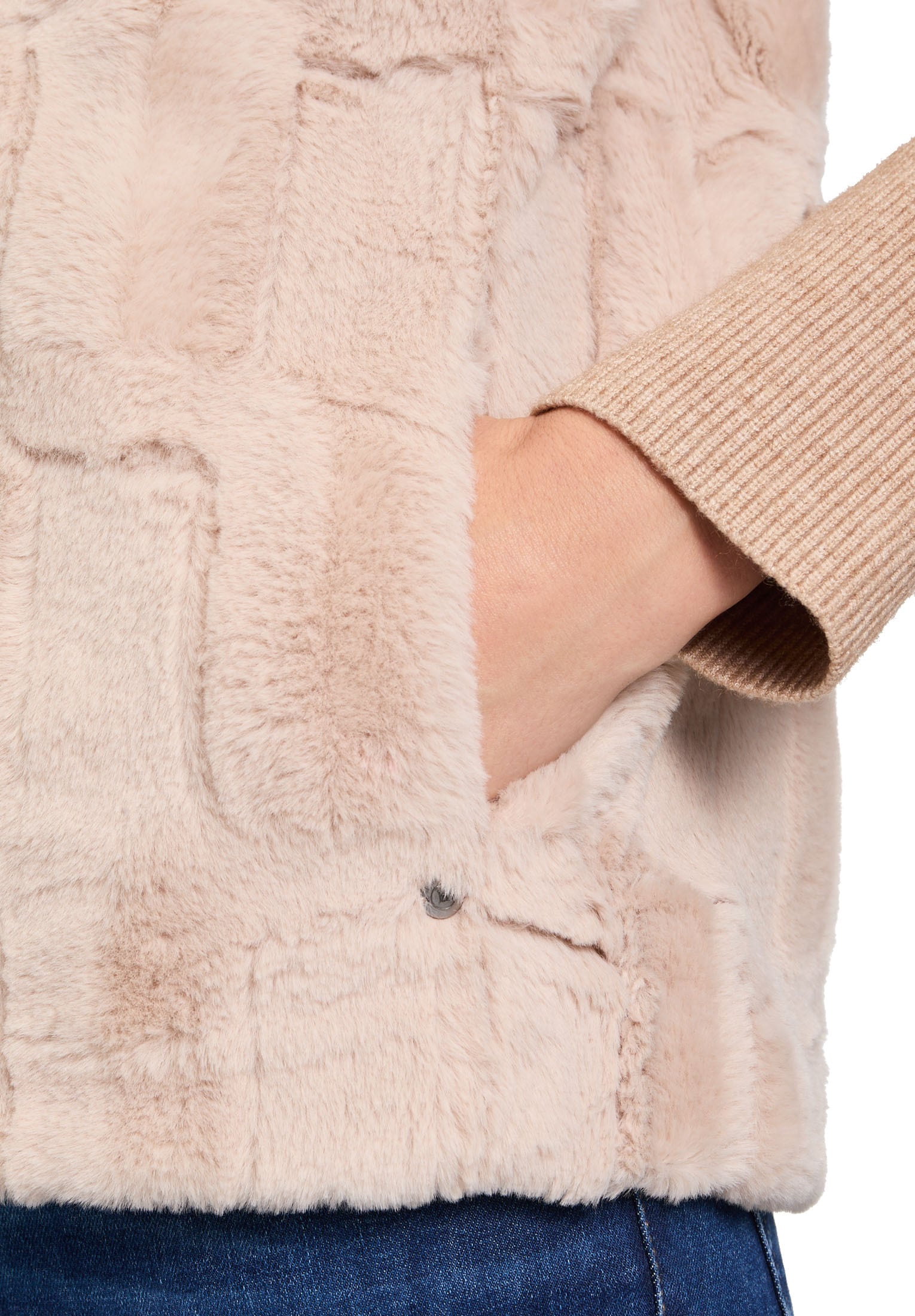 Betty&Co Plüschweste »Betty & Co Damen Kunstfell-Weste mit Stehkragen«, Material