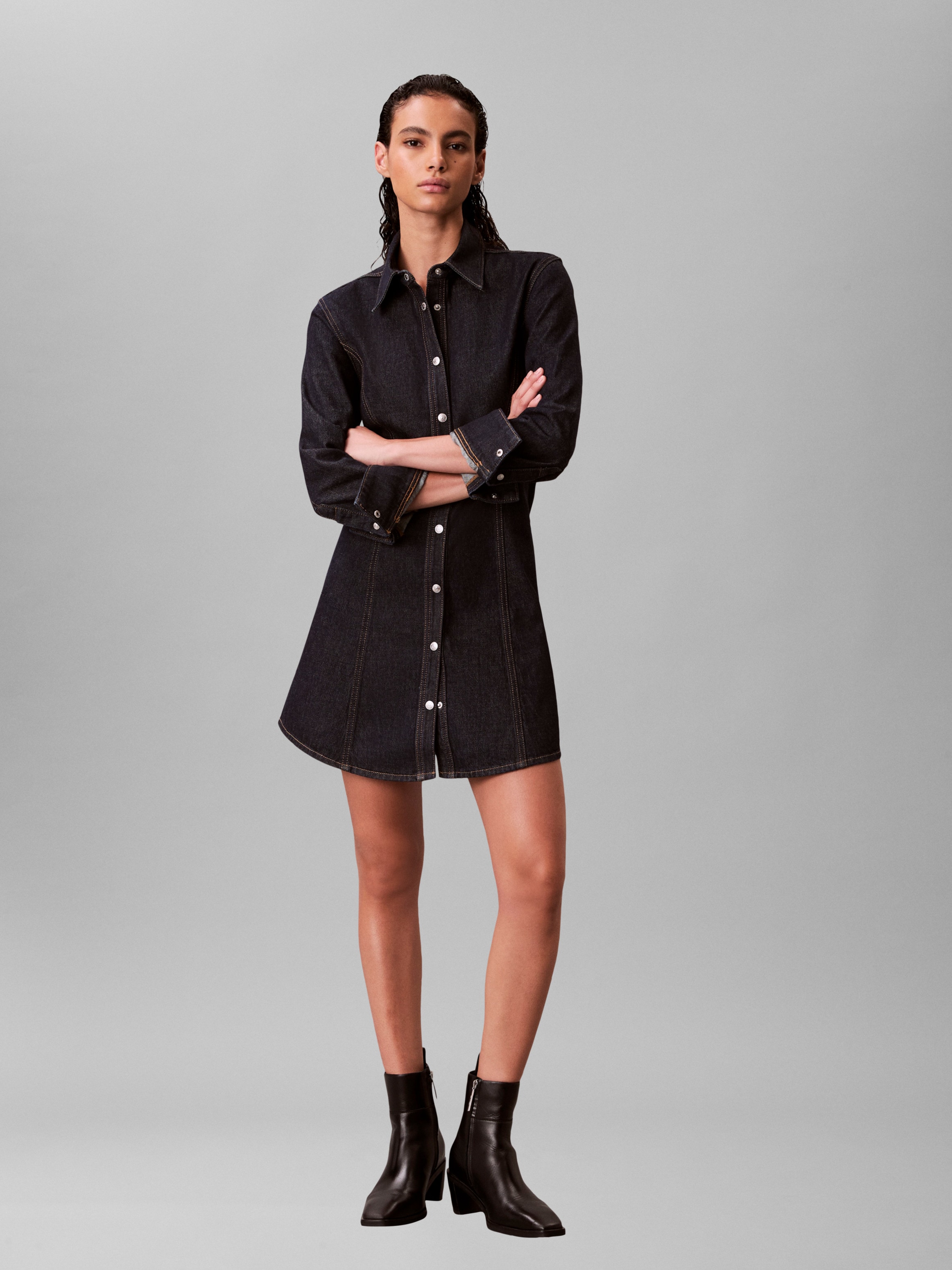 Calvin Klein Jeans Jeanskleid Ohne Tasche Regular fit mit Rundhalsausschnitt