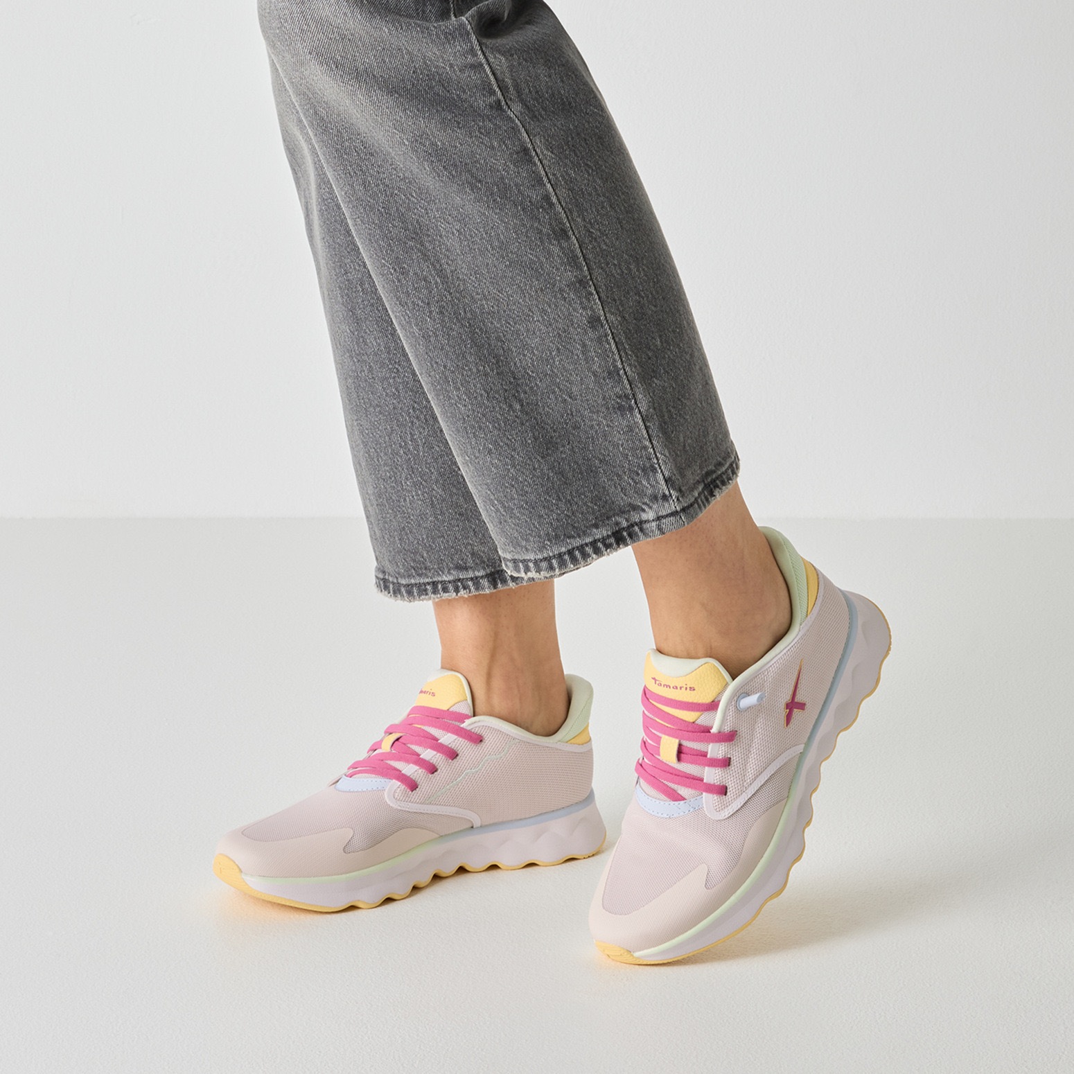 Tamaris Slip-On Sneaker "Nowana", Freizeitschuh, Halbschuh, Slipper mit Ort günstig online kaufen