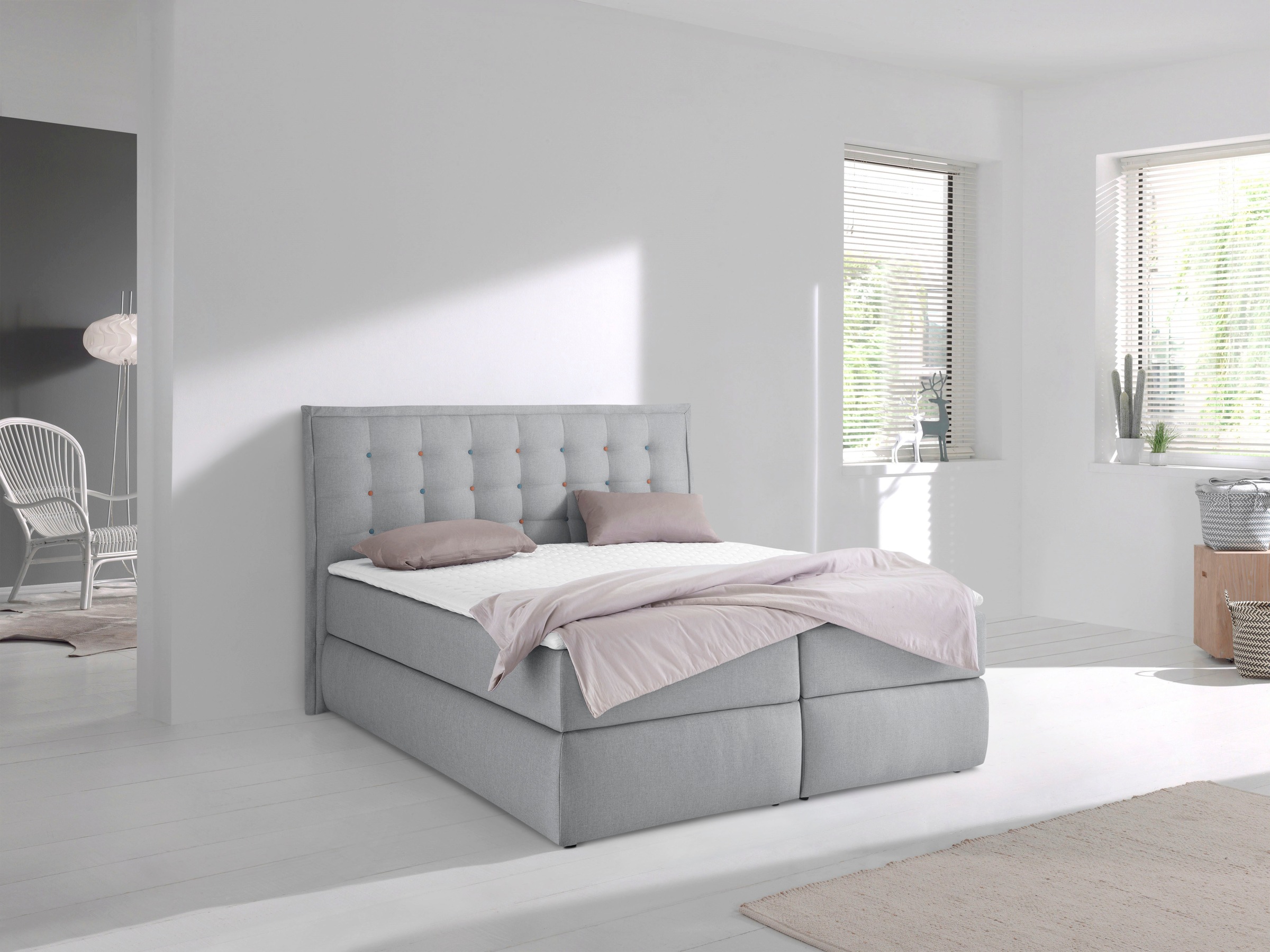 INOSIGN Boxspringbett "Sagres", Kopfteil mit 2farbiger Flatterbiese und zwe günstig online kaufen