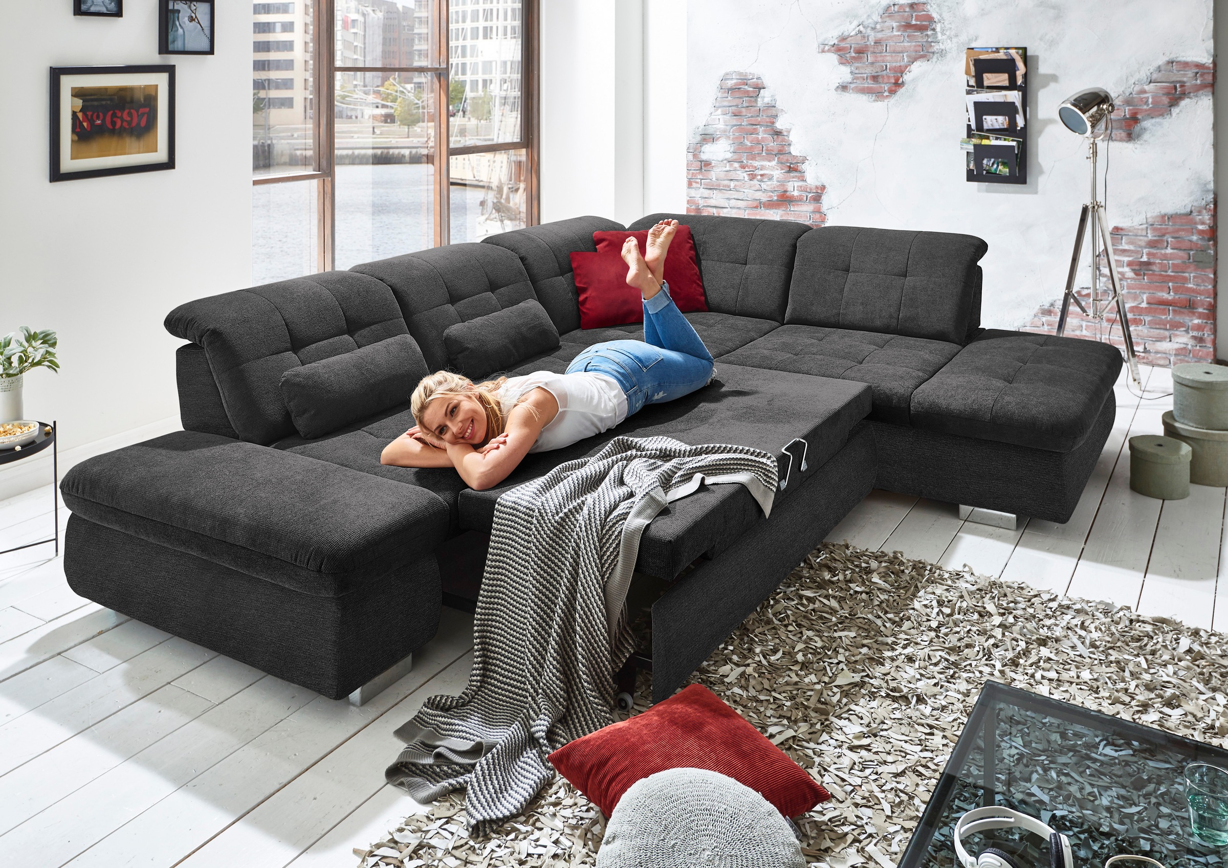 Die PlanBar Ecksofa »MP-IN17004 L-Form«, wahlweise mit Bettfunktion, Sitztiefen- und Kopfteilverstellung