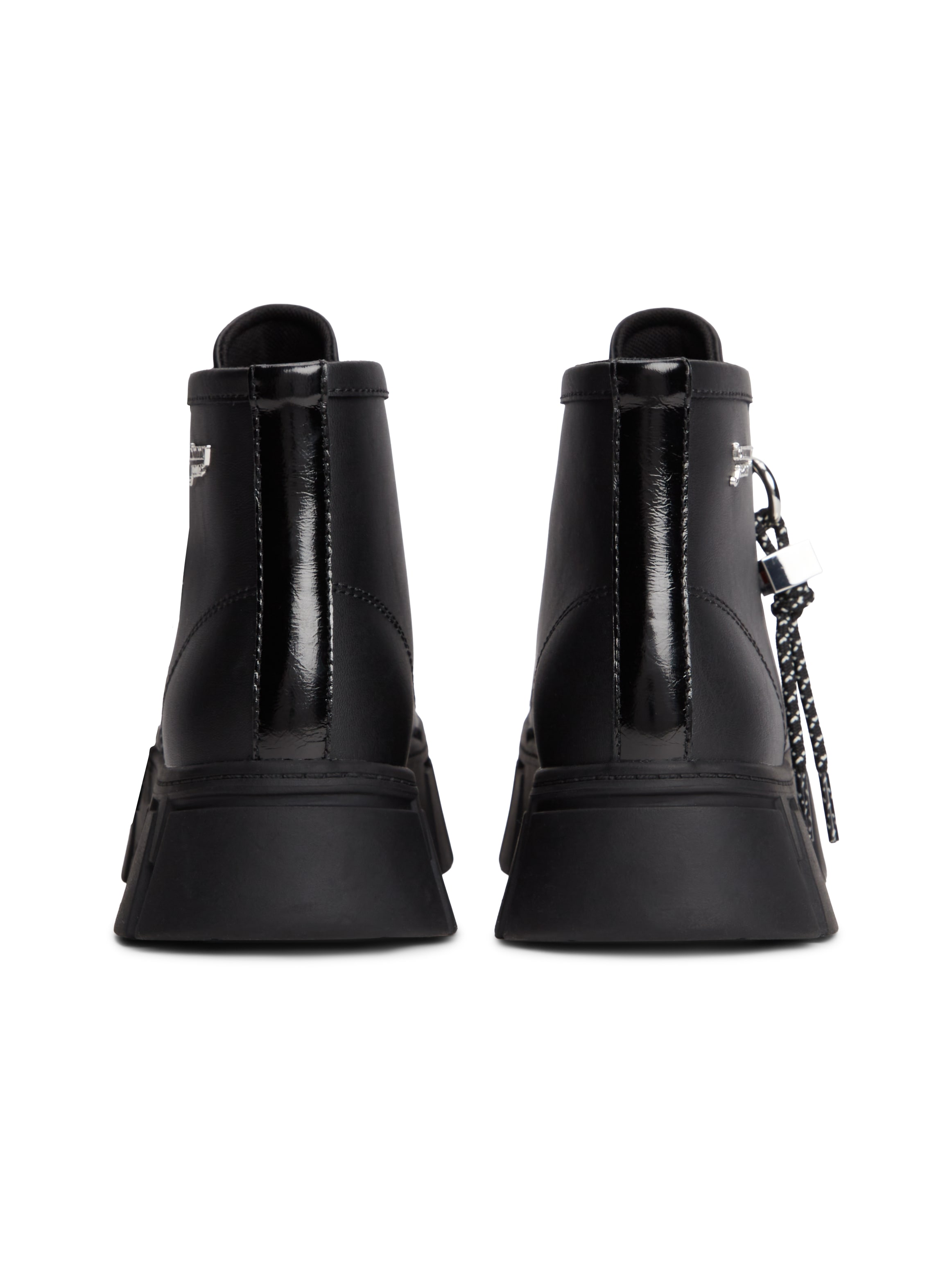 Tommy Jeans Plateausneaker »TJW PLATFORM SNEAKER LEATHER MC«  Schnürboots mit trendigem Charm