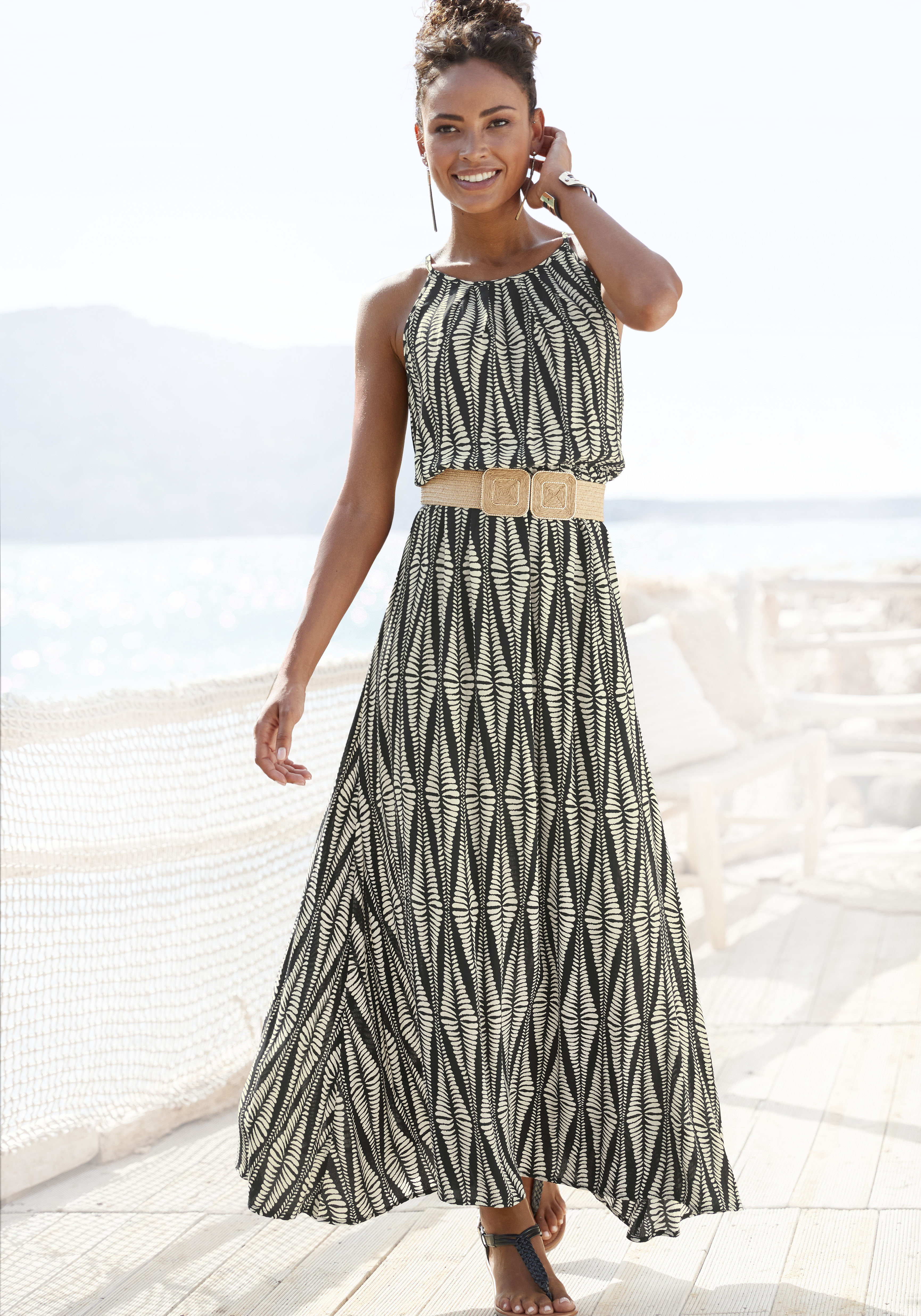 LASCANA Maxikleid "mit Alloverprint und Knopfleiste hinten, aus gewebter Viskose" luftiges Sommerkleid, elegantes Webkleid, casual