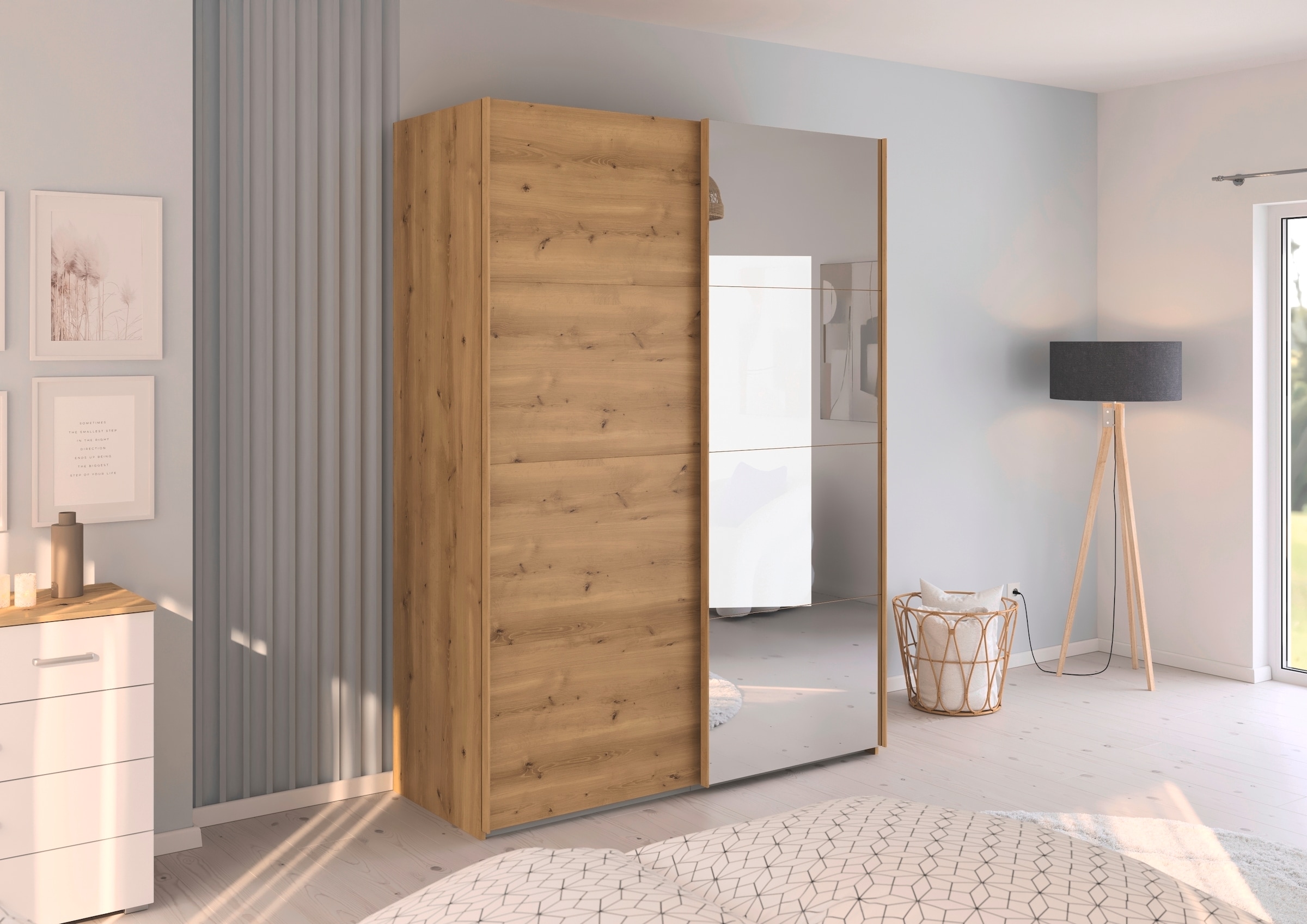 rauch Schwebetürenschrank »Kleiderschrank Schrank Garderobe Schlafzimmerschrank EVELYN«, in elegantem Stil mit Spiegel 5 Breiten viel Stauraum MADE IN GERMANY