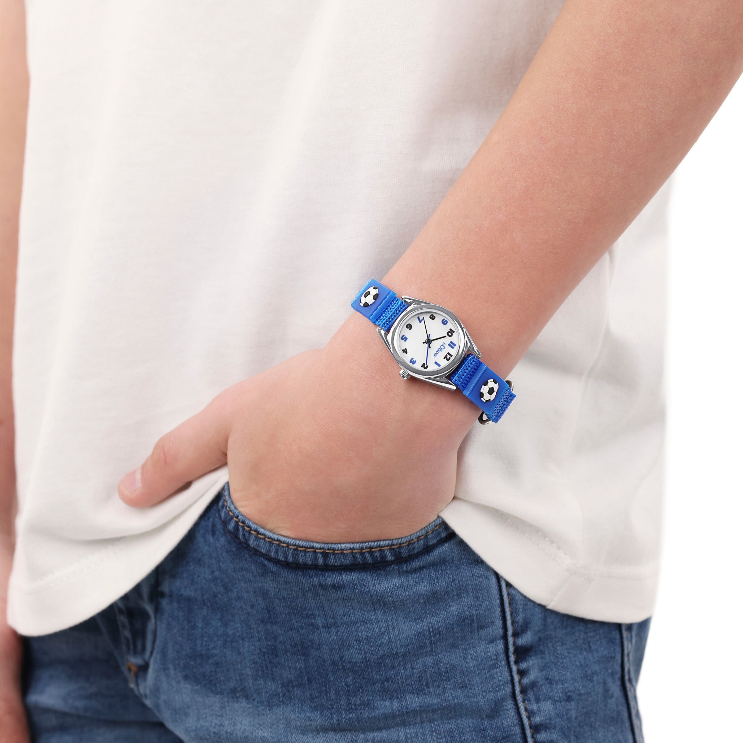 s.Oliver Quarzuhr, Armbanduhr, Kinderuhr, Jungen, Fußball, Geschenkidee