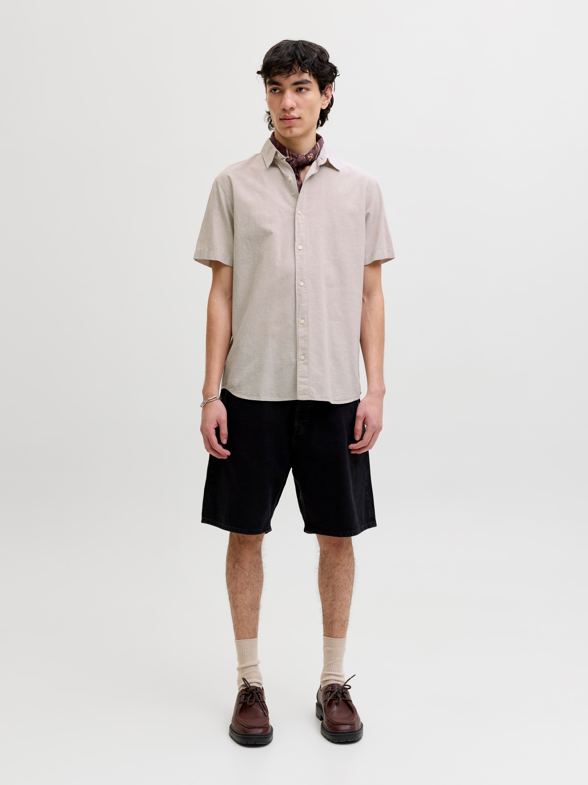 Thumbnail - Jack & Jones Kurzarmhemd "JJEBREEZE LINEN BLEND SHIRT S/S SN" mit Leinen
