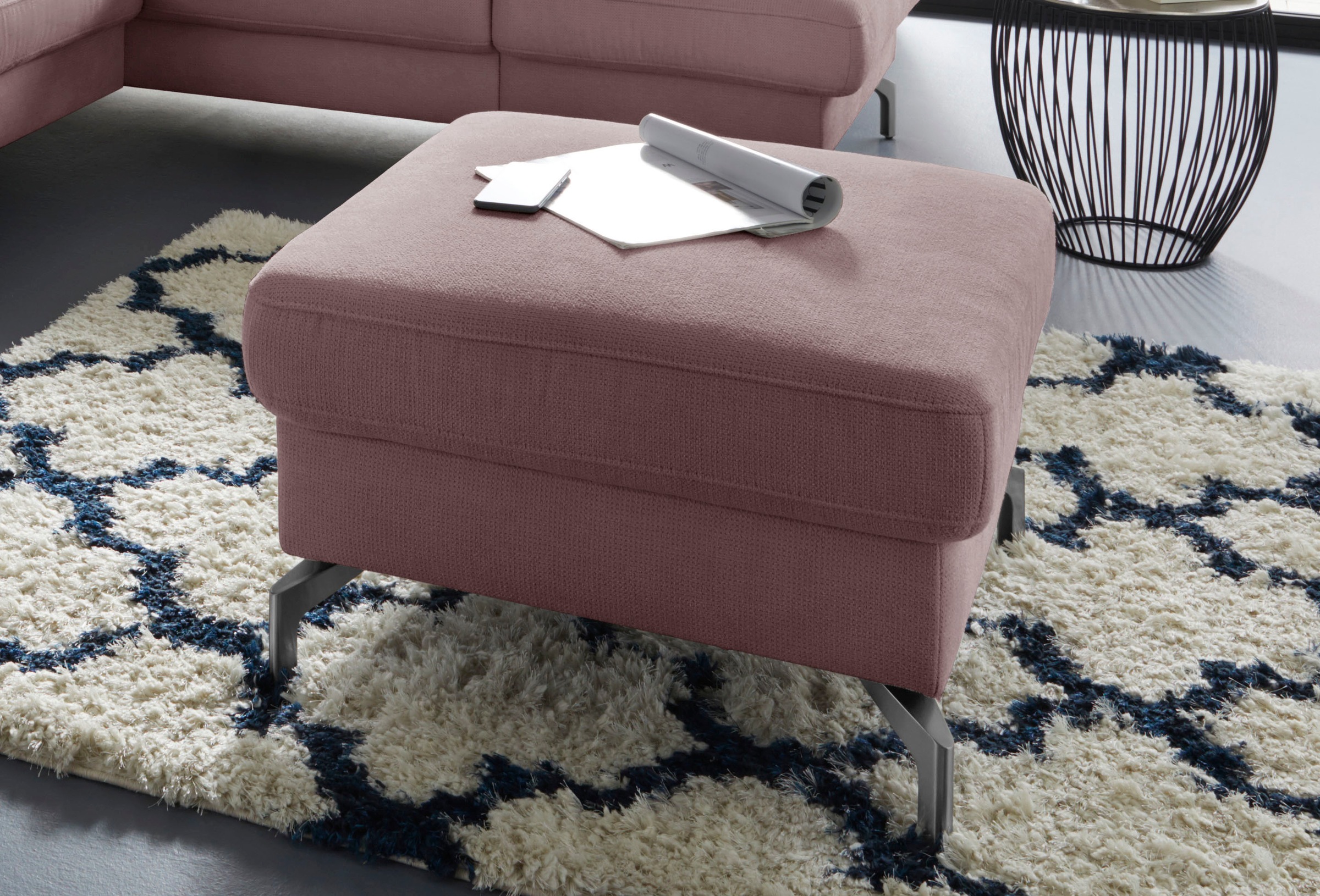 sit&more Hocker "Percy", Fußhöhe 15cm, wahlweise mit unterschiedlichen Fußfarben