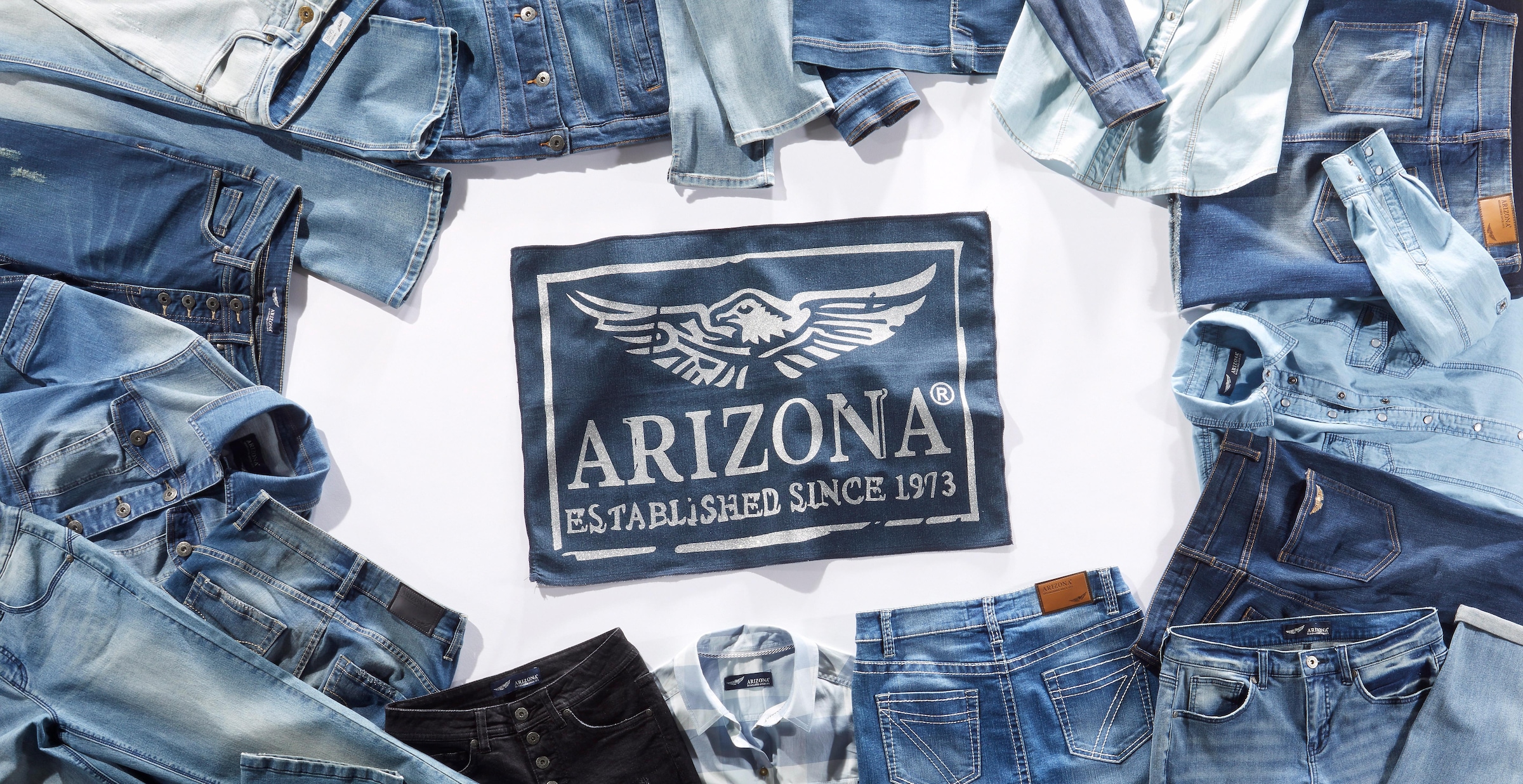 Arizona Bootcut-Jeans »Ultra-Stretch«, normale Passform, Baby-Bootcut, Used-Look-Waschung