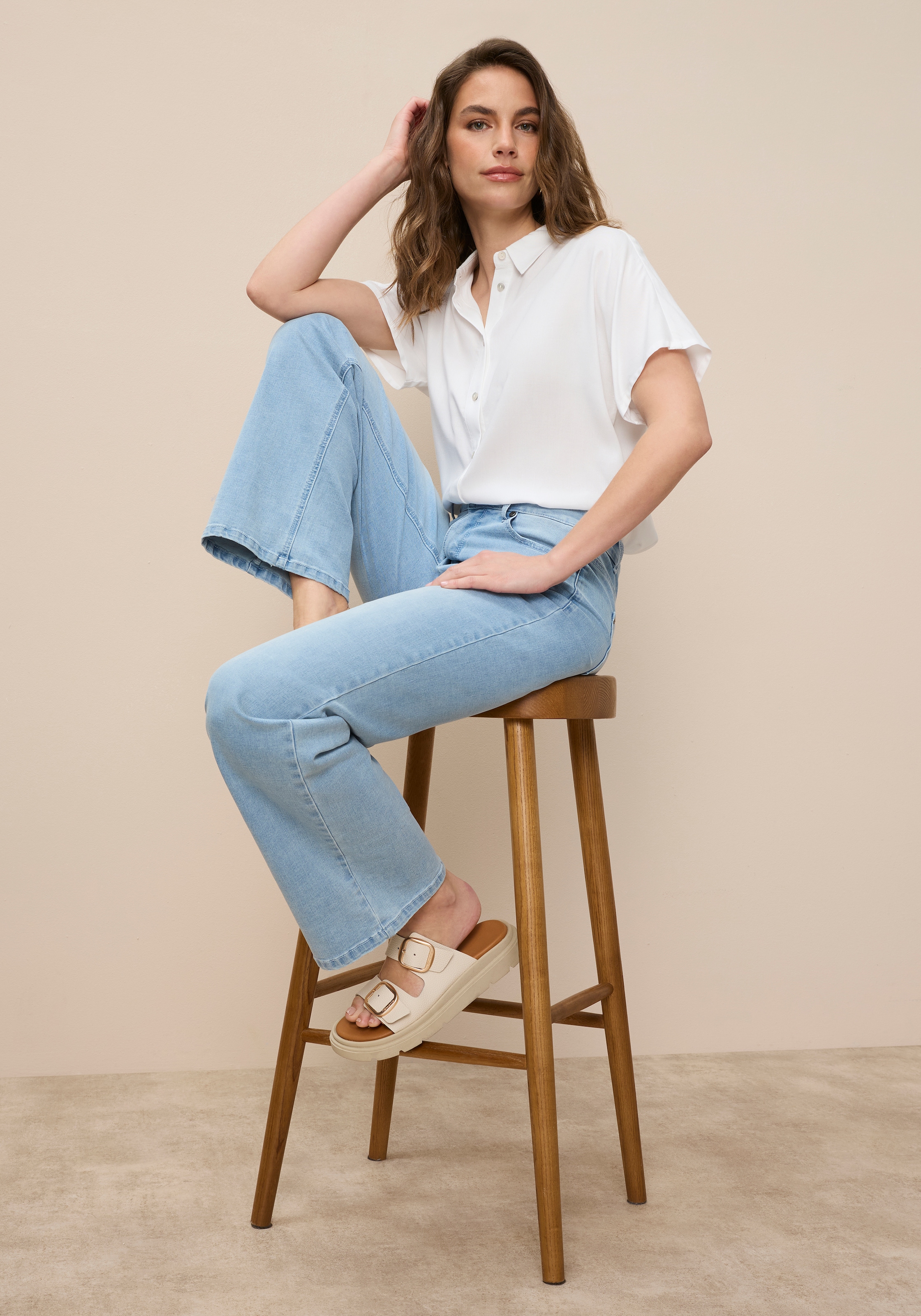 Tamaris Weite Jeans hohe Leibhöhe, langer Schnitt, mit Knopf-Applikationen