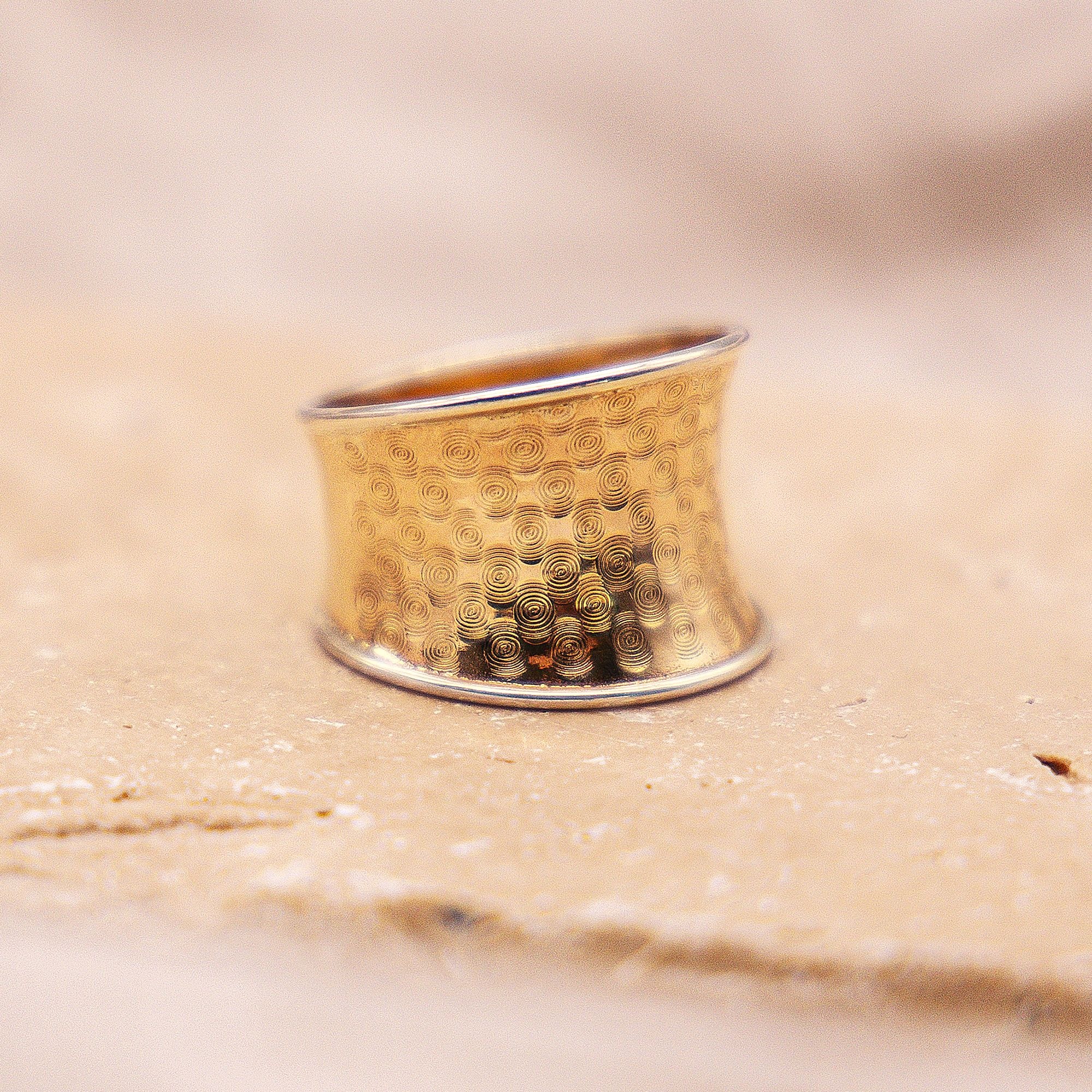 Fascination by Ellen K. Cocktail Ring Yellow Gold Size 19 3