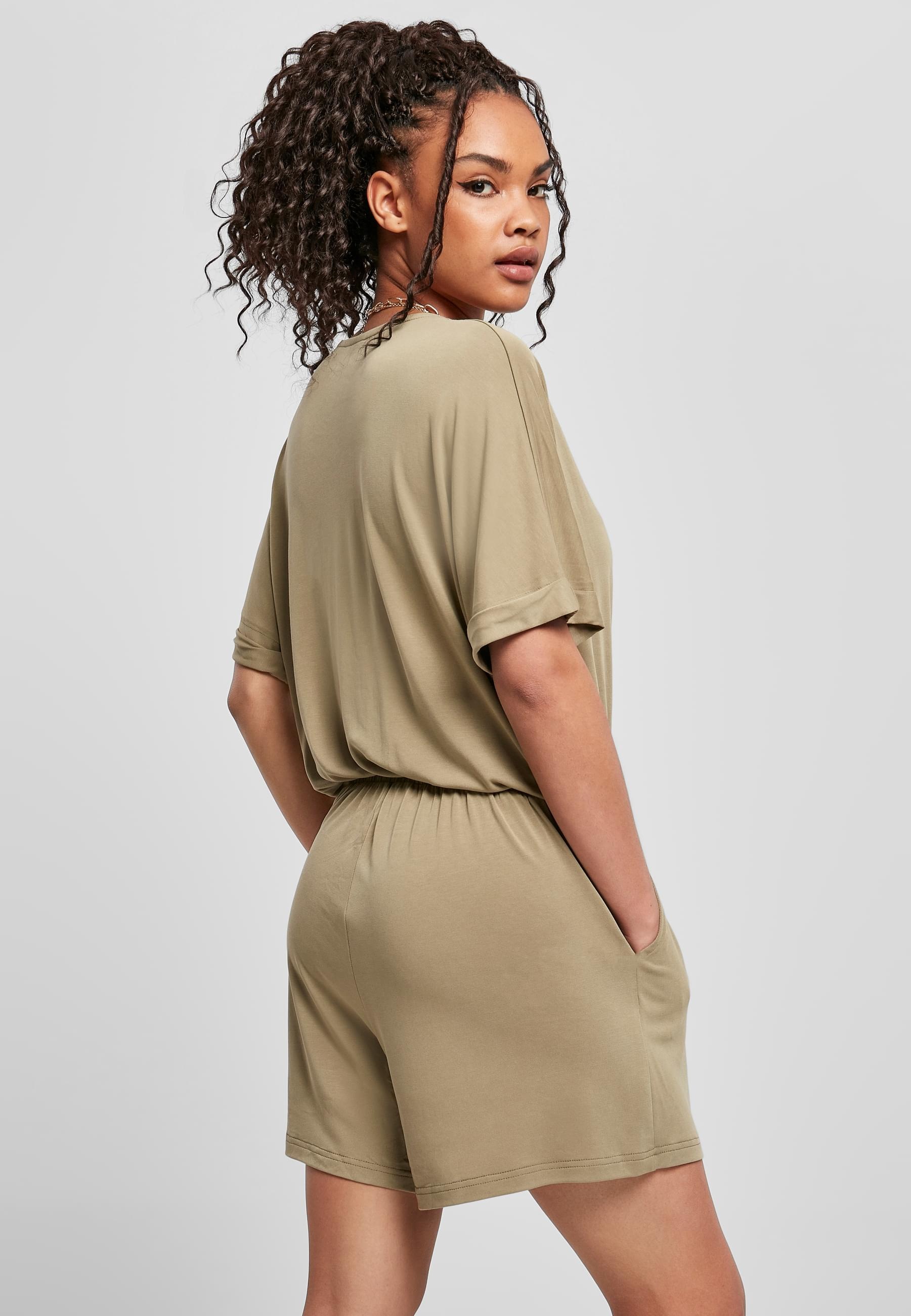 URBAN CLASSICS Jumpsuit »Urban Classics Damen Ladies Short Modal Jumpsuit«, (1 tlg.)