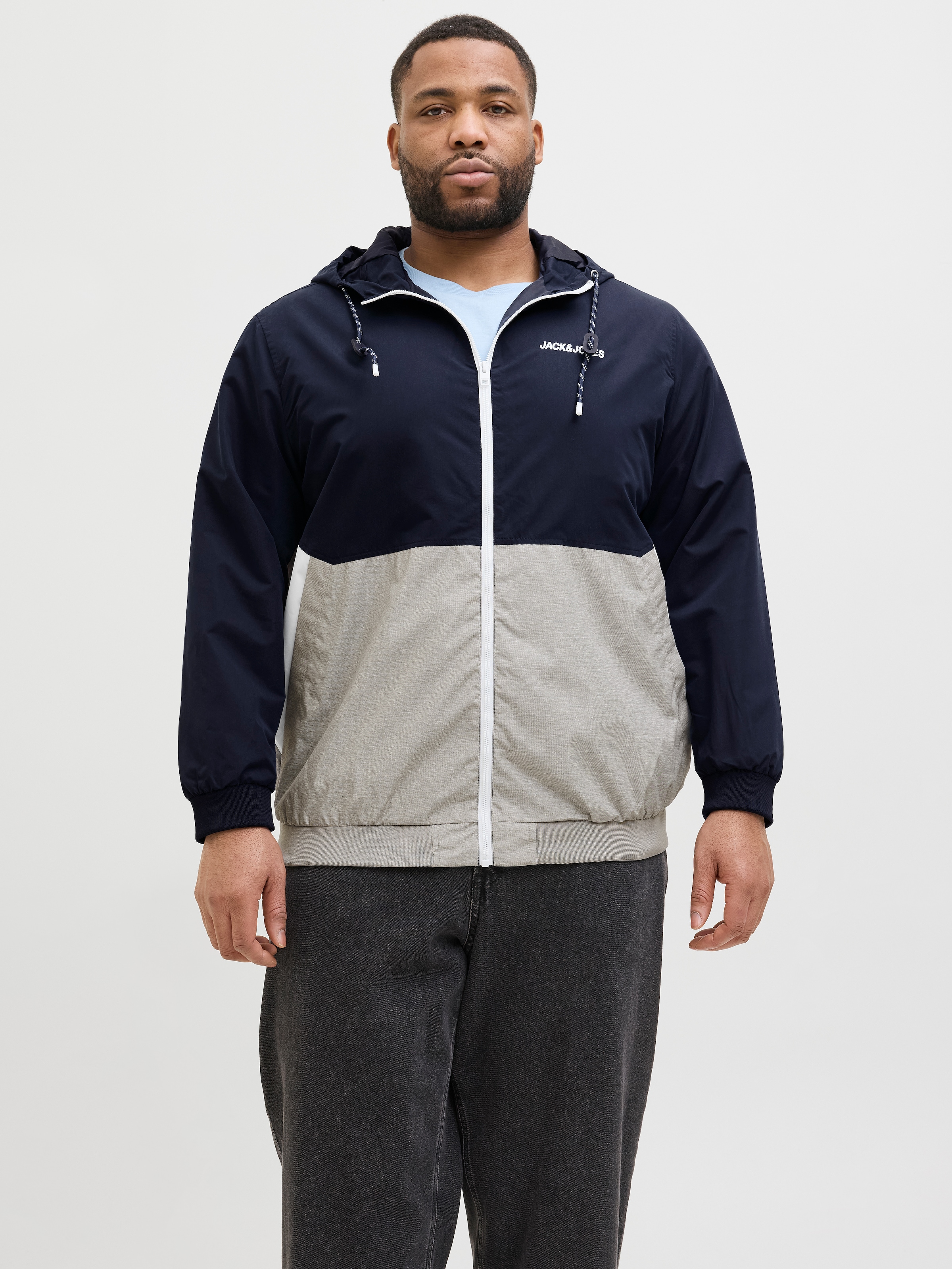 Jack & Jones PlusSize "JJERUSH HOOD BOMBER NOOS PLS" mit Kapuze mit Logo Sc günstig online kaufen