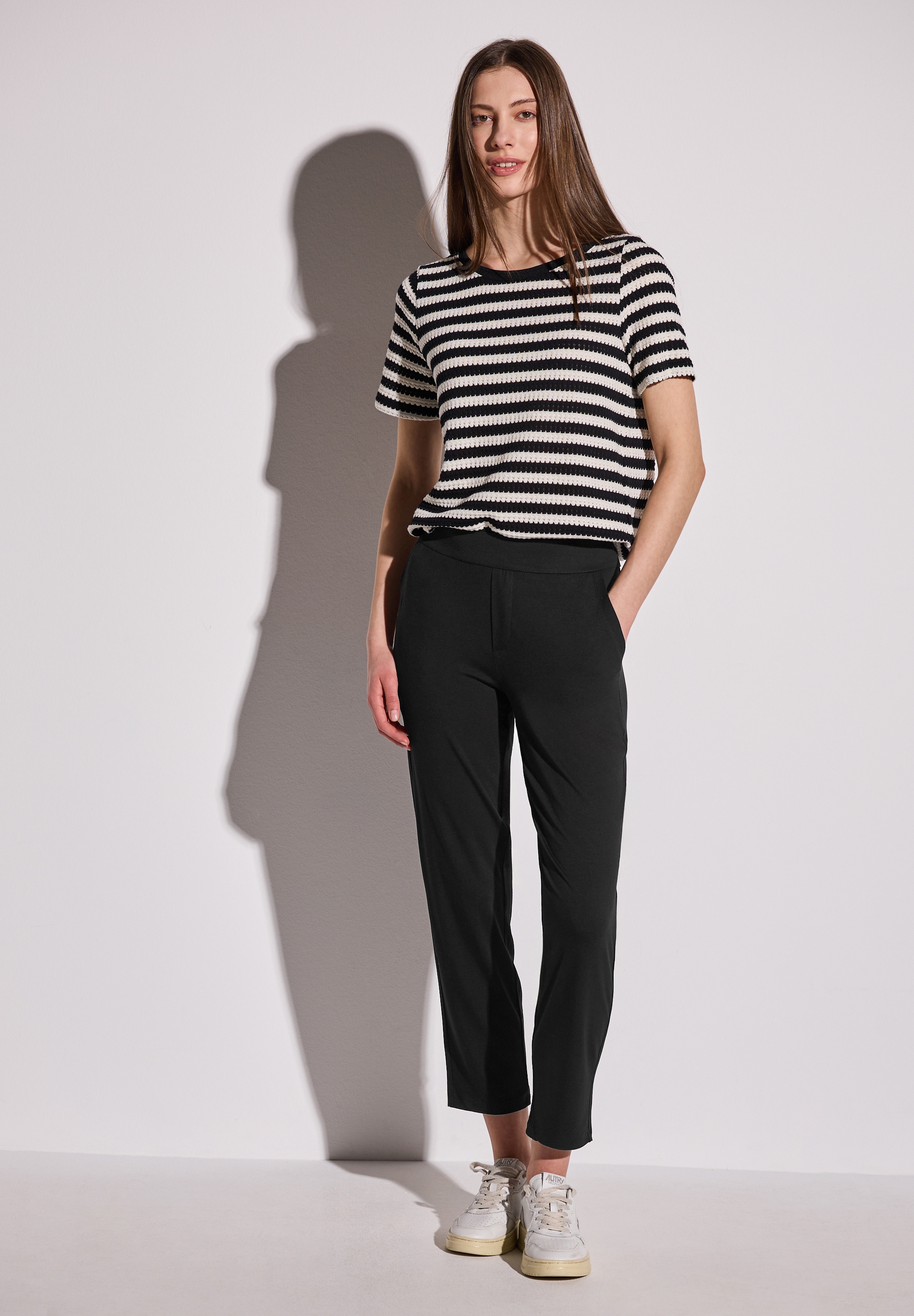 STREET ONE Stoffhose »Style Bonny«, Sommerhose mit elastischem Bund
