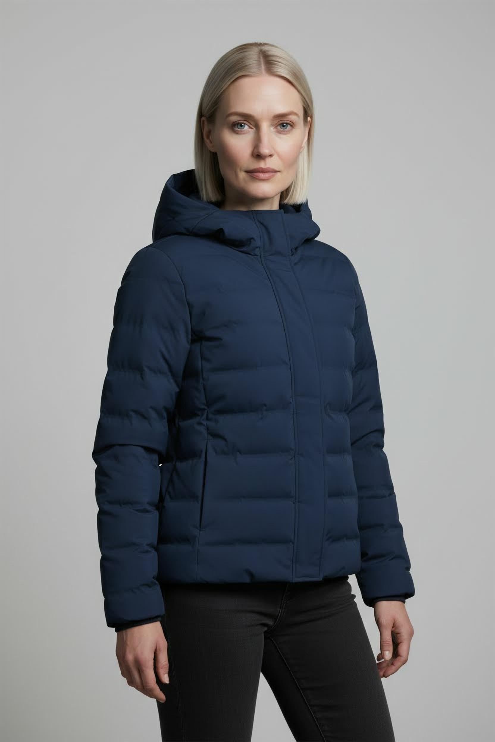 CMP Steppjacke "WOMAN JACKET FIX HOOD" mit Kapuze mit fester Kapuze, winddicht, wasserabweisende Oberfläche