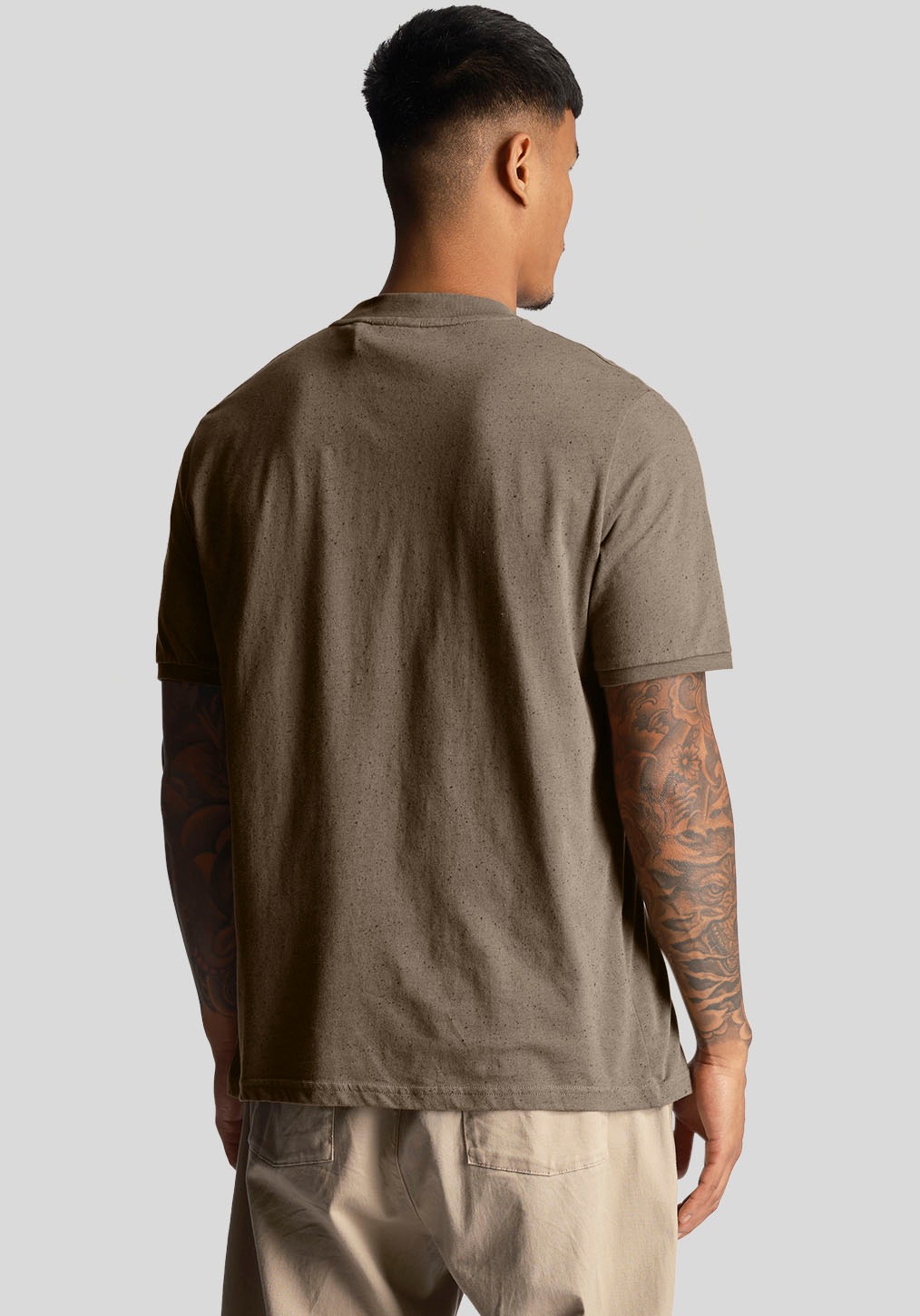 Lyle & Scott T-Shirt, mit Markenlabel auf der Brust