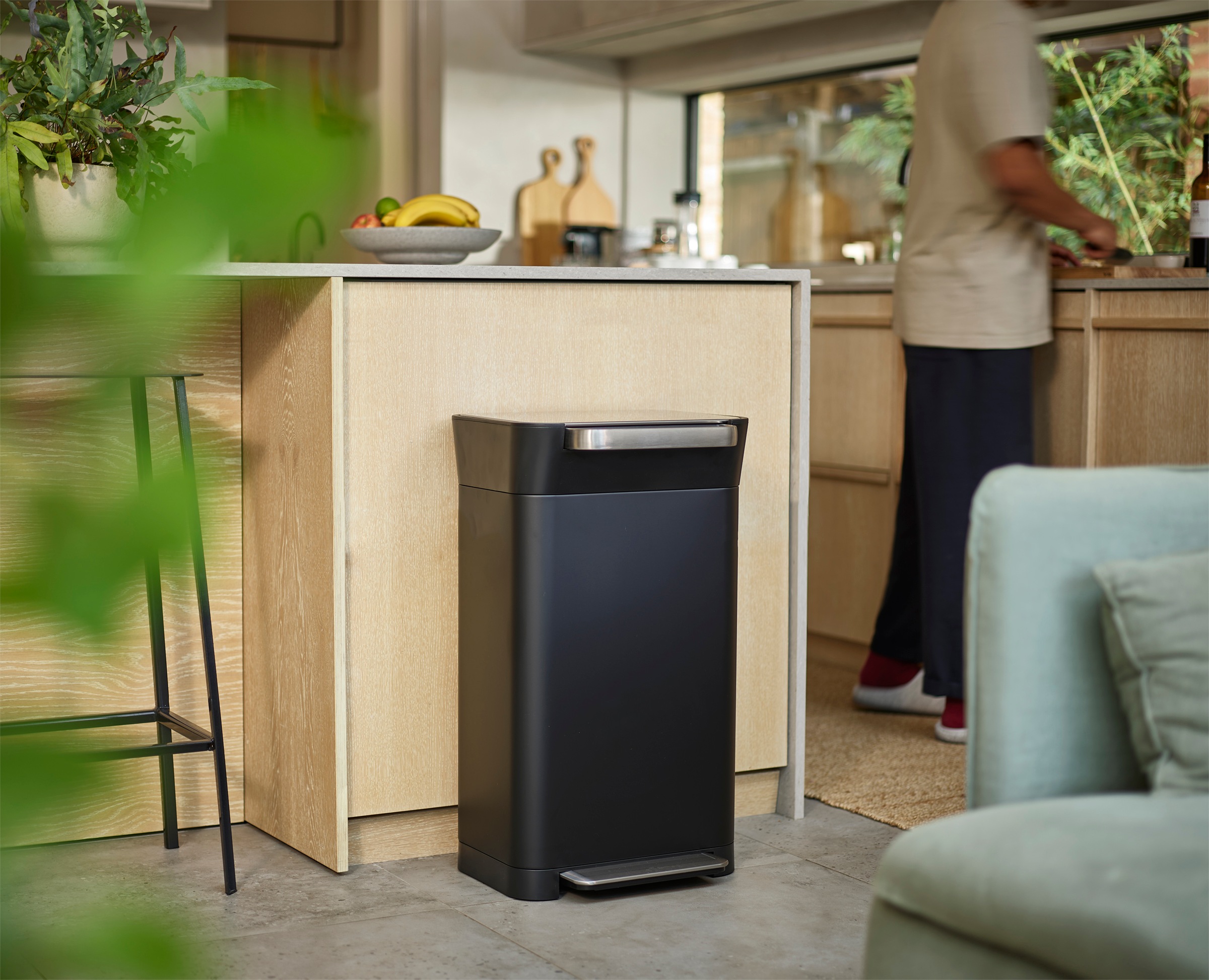 Joseph Joseph Mülleimer »Titan 30l-Müllpresse« patentiertes, hygienisches System zur Komprimierung von Abfall