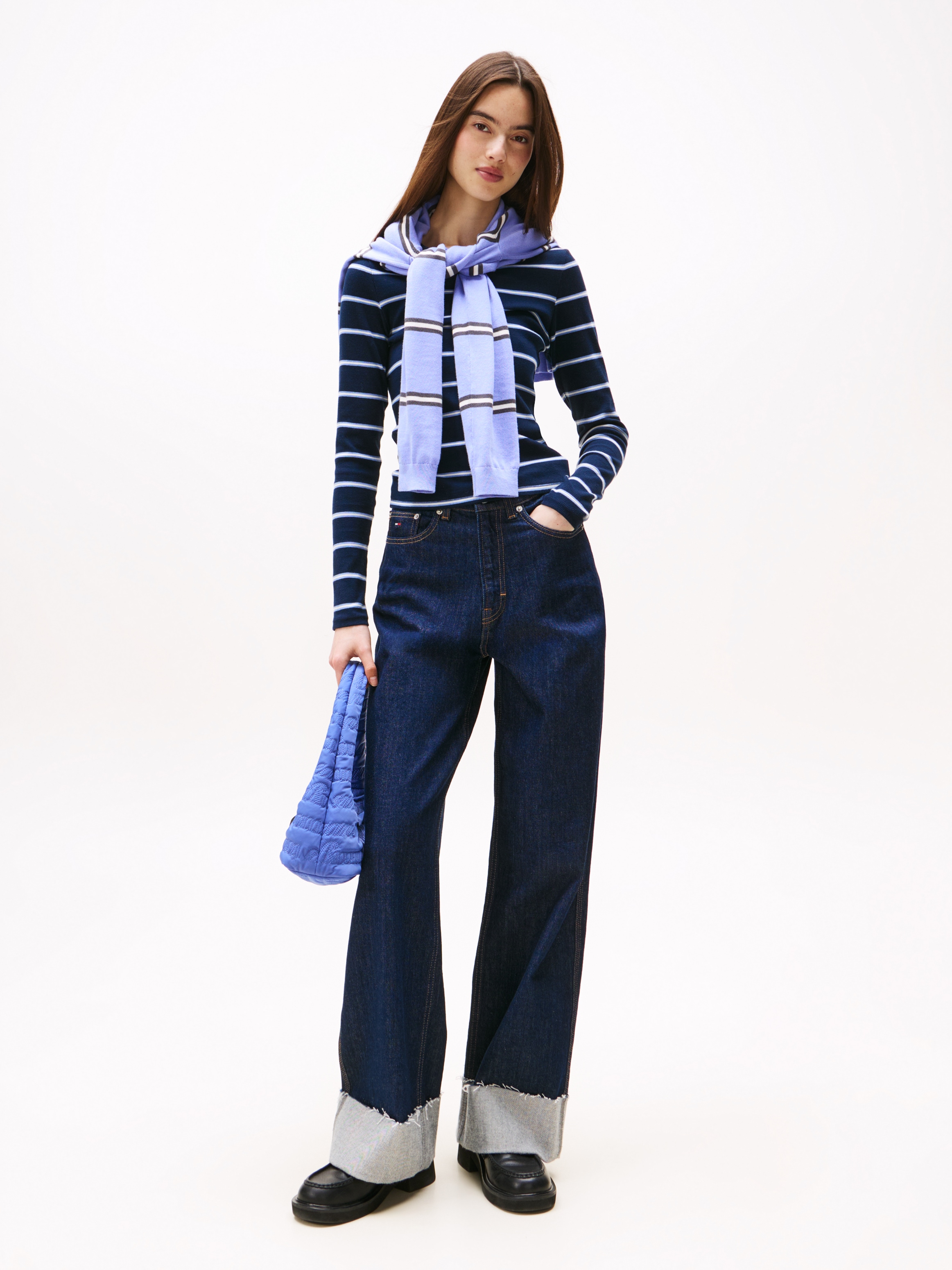 Tommy Jeans Langarmshirt »TJW SLIM ESSENTIAL RIB LS«, mit Logostickerei
