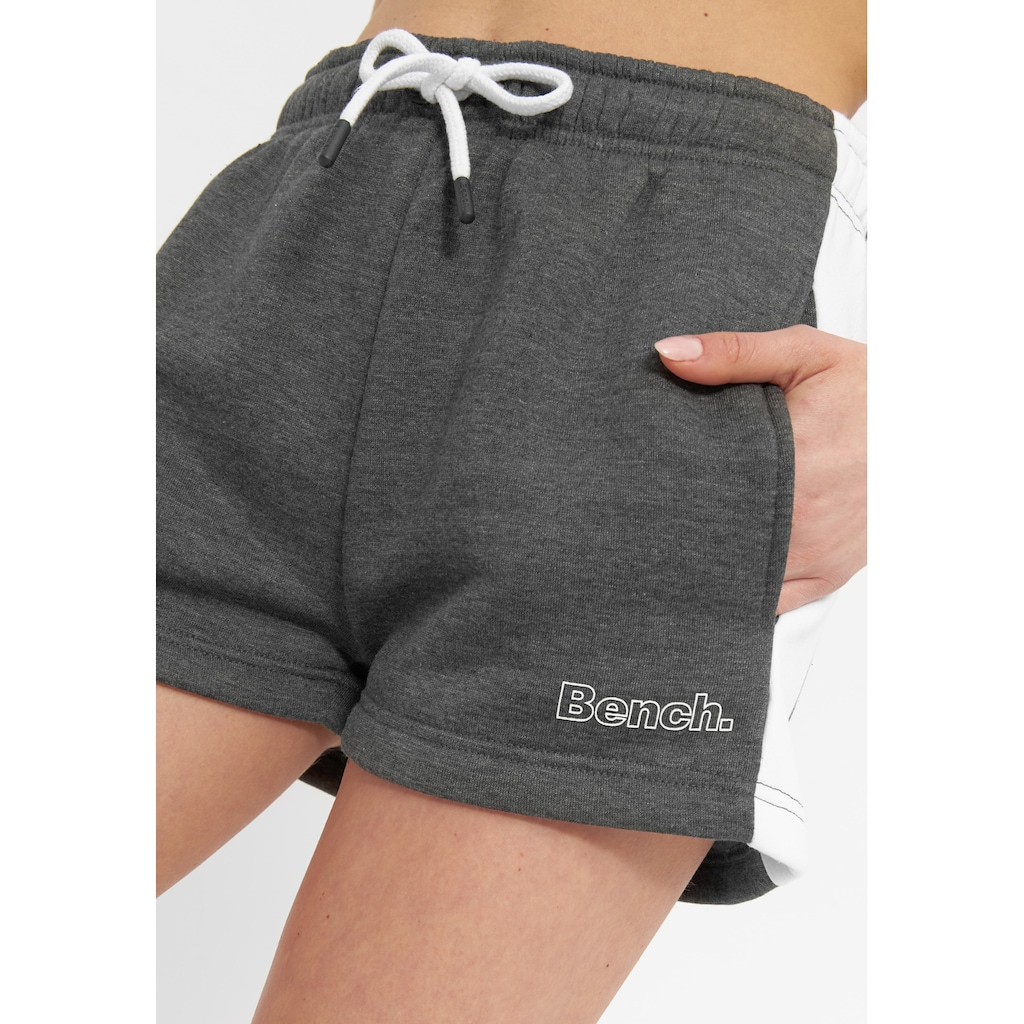 Bench. Shorts »Kelis«