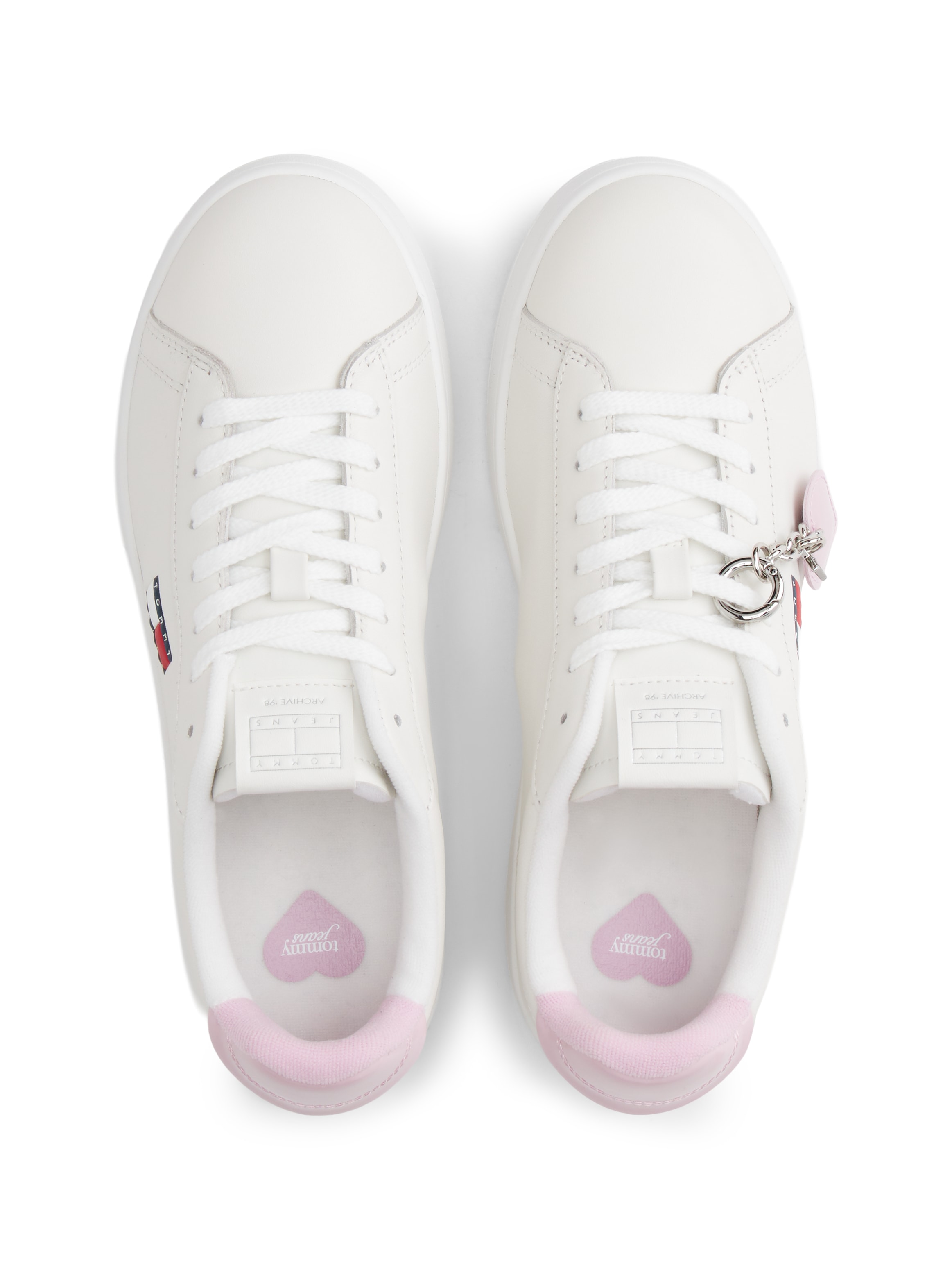 Tommy Jeans Plateausneaker »ARCHIVE '98 VALENTINES«  Freizeitschuh, Halbschuh, Schnürschuh mit Herzchen-Anhänger