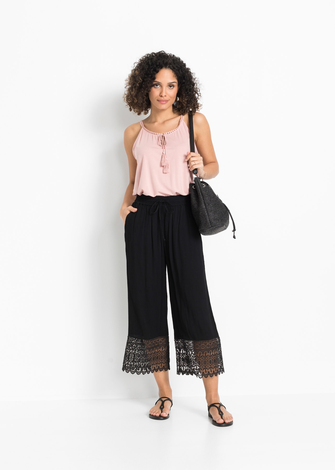 bonprix Culotte  aus Viskose, mit Spitze, loose fit, feminin