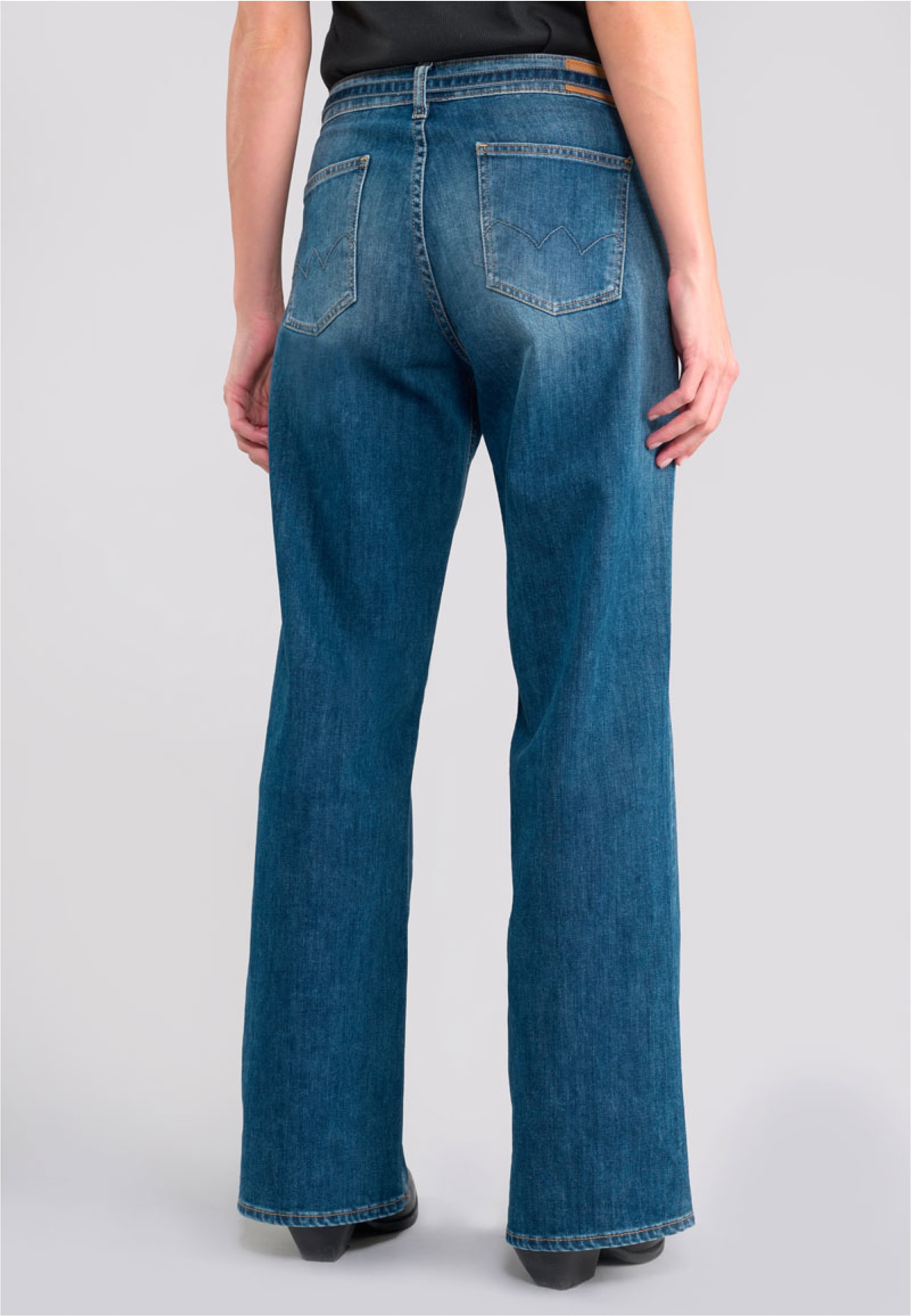 Le Temps Des Cerises Bequeme Jeans »LAURYN«, mit Bootcut-Schnitt