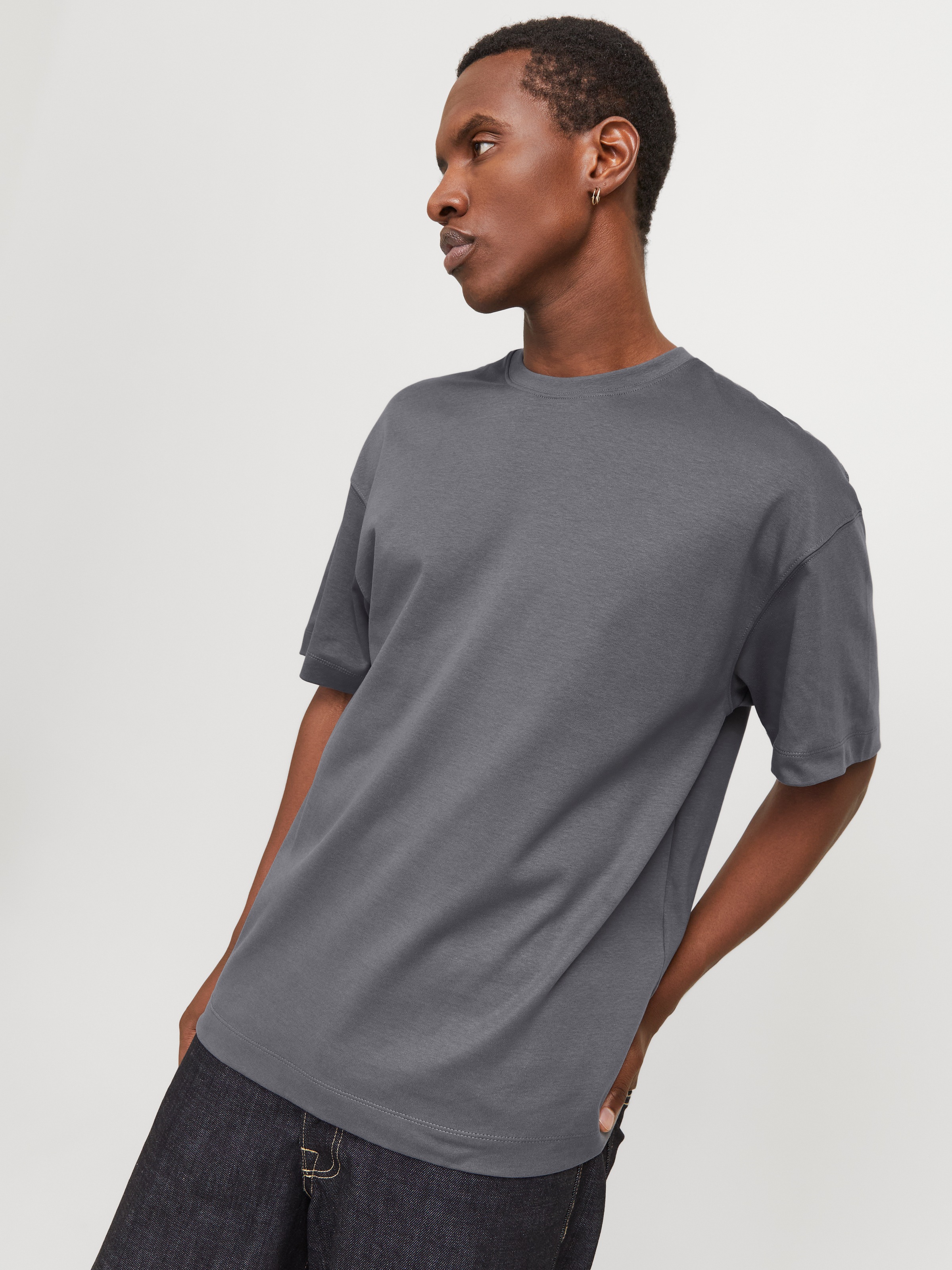 Jack & Jones Rundhalsshirt »JJEURBAN EDGE TEE SS O-NECK NOOS«, mit Rundhalsausschnitt
