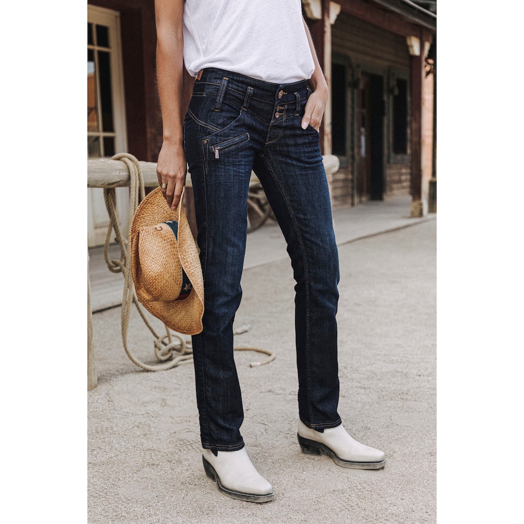 Freeman T. Porter Gerade Jeans »Amelie SDM«