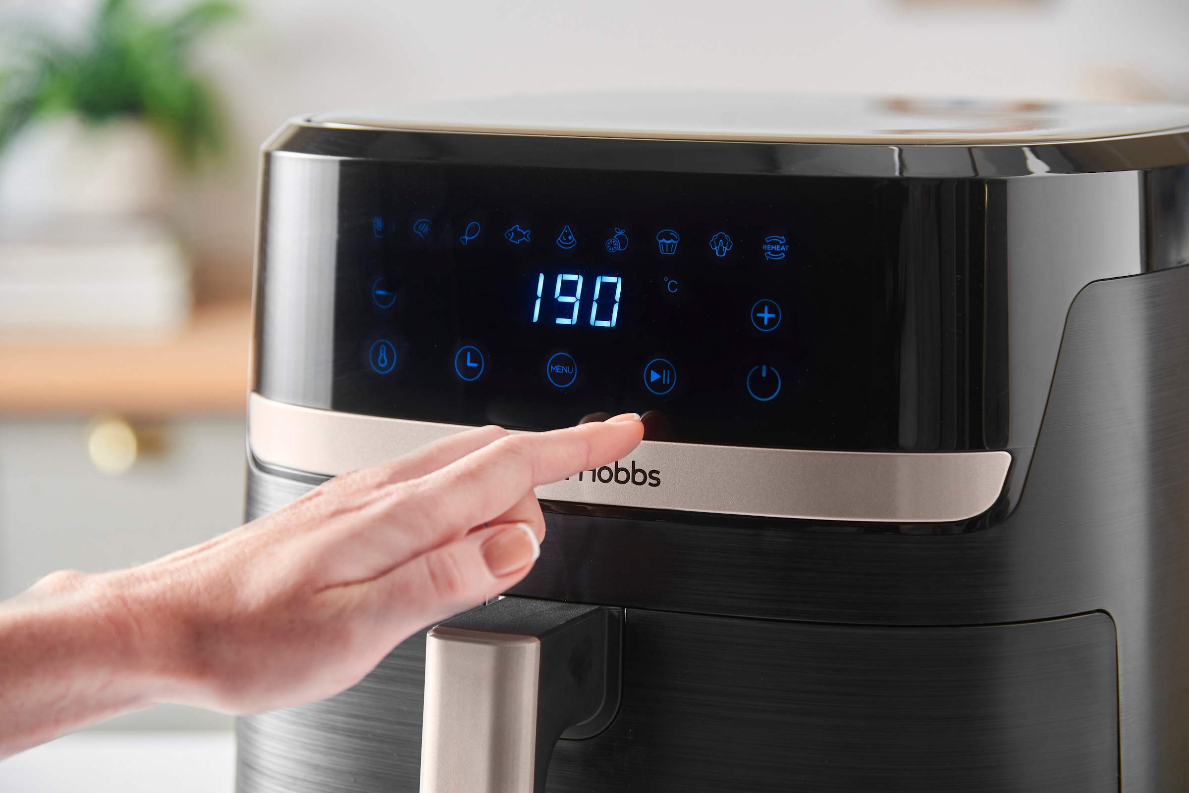 RUSSELL HOBBS Heißluftfritteuse »27630-56 SatisFry, 8,3 L«, 1800 W, Airfryer–wenig oder kein Öl erforderlich, 9 Programme, 8,3 L