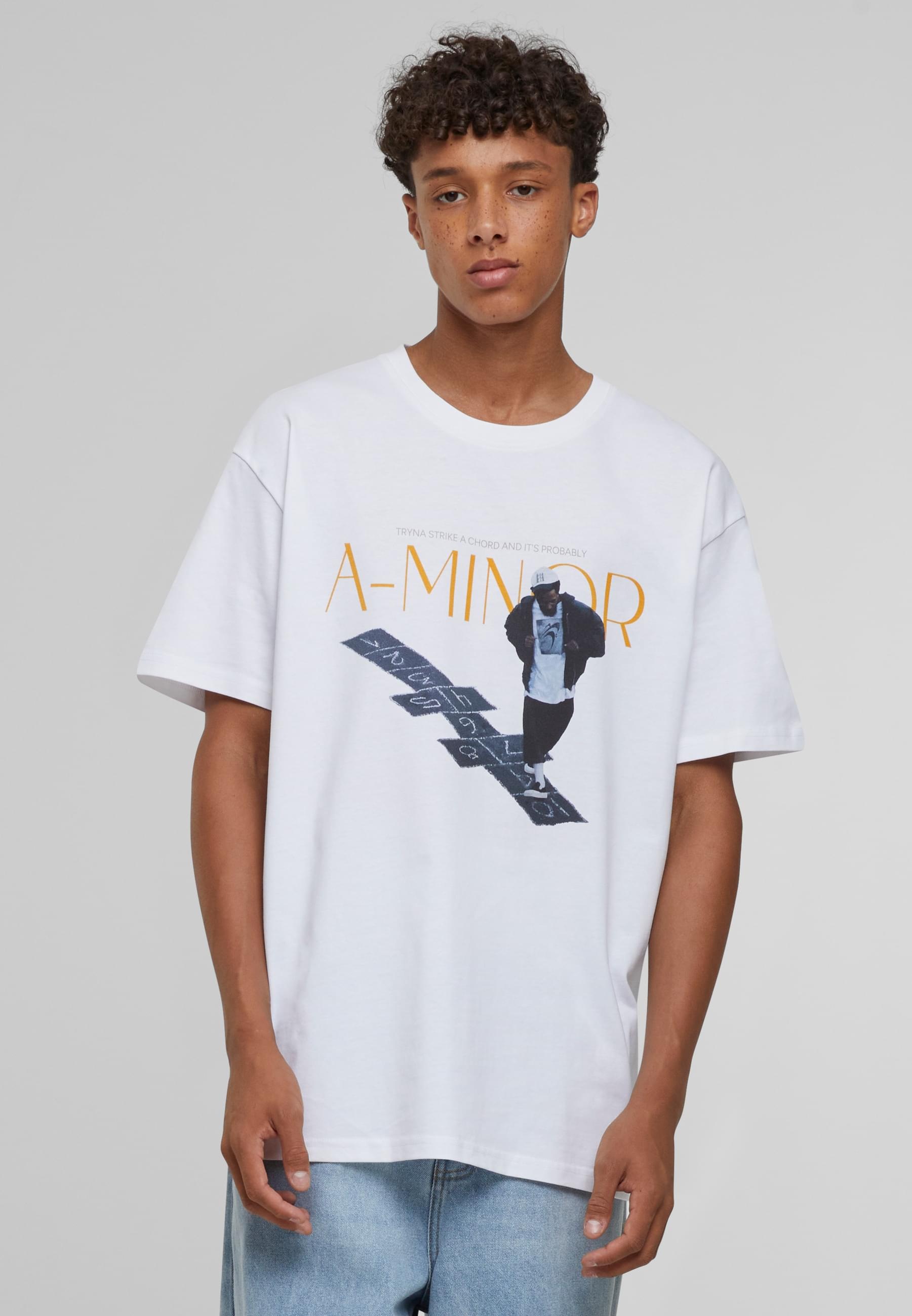 Upscale by Mister Tee T-Shirt »Upscale by Mister Tee A-Minor Oversize Tee«, (1 tlg.)