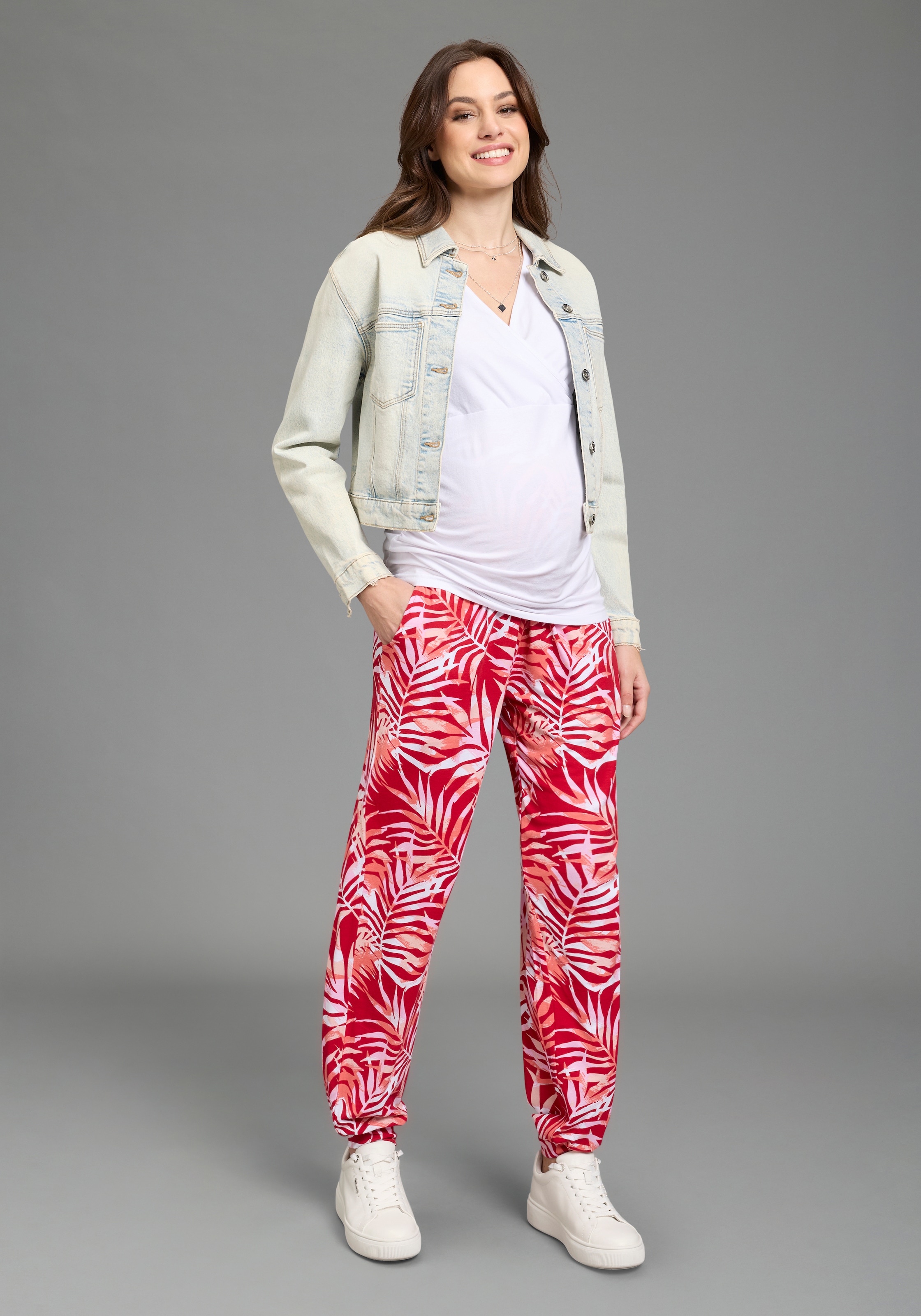 Neun Monate Umstandshose »Haremshose für Schwangerschaft und Stillzeit«  , in bequemer Passform und mit Blumenmuster