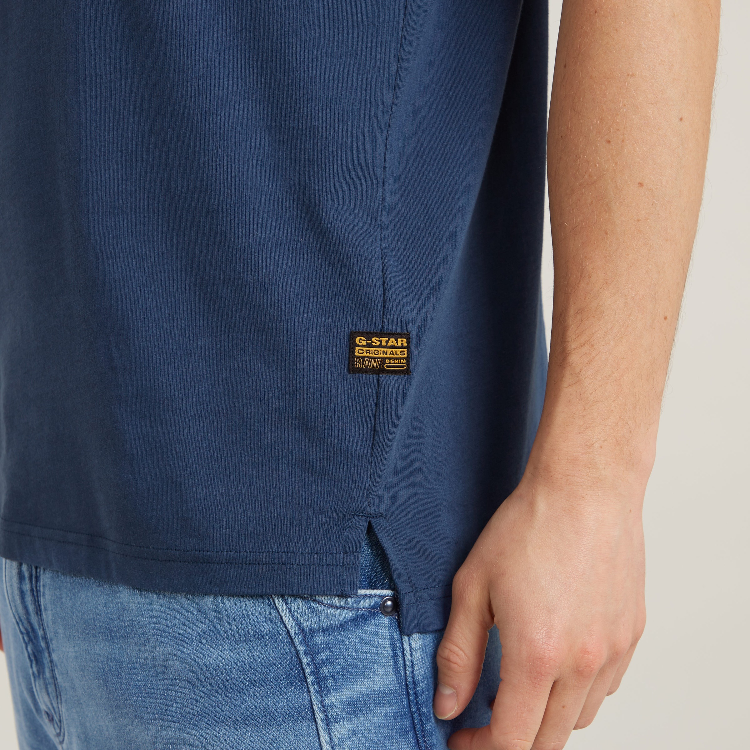 G-STAR T-Shirt »Nifous« Rundhals, mit Rippeinsatz