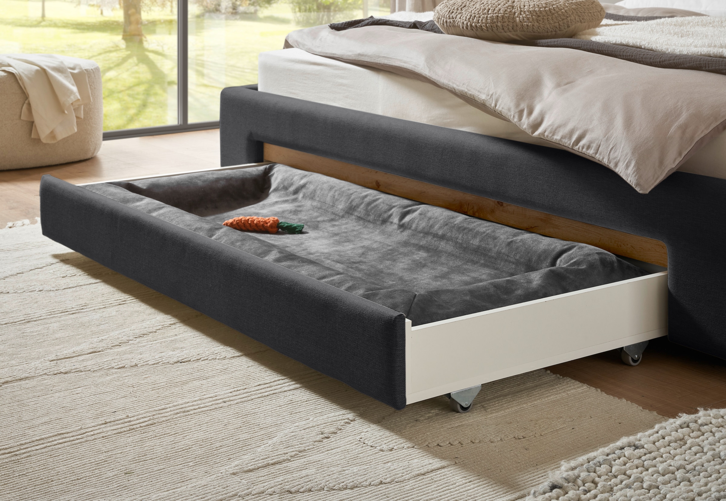 INOSIGN Polsterbett »CiTY/GiRON, Bettgestell mit Bettkasten, gepolstertes Stauraumbett«, mit Hundebett oder Stauraumschublade, Bezug Cord-oder Leinenoptik
