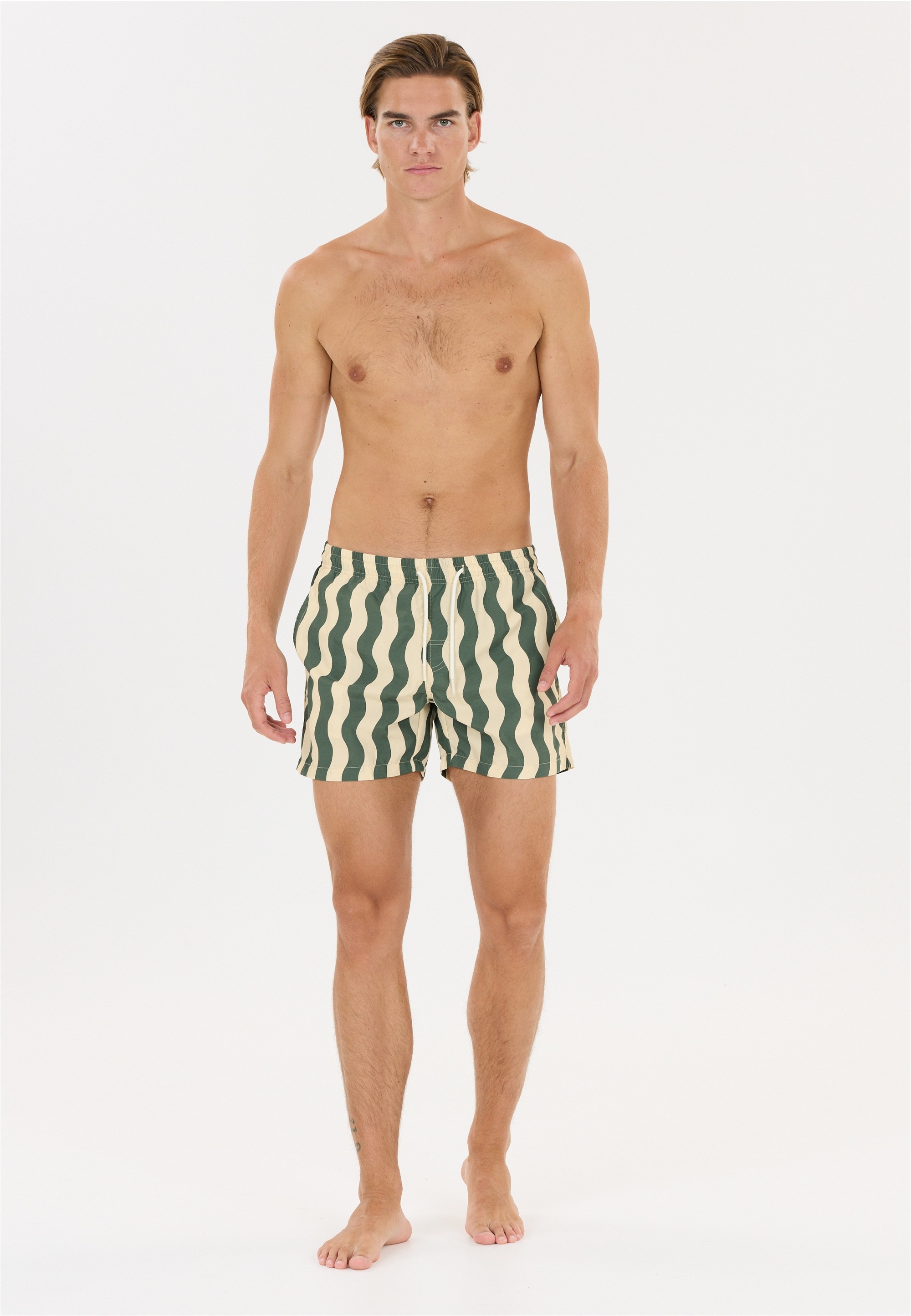 Virtus Badeshorts »Tana« mit atmungsaktiver Funktion