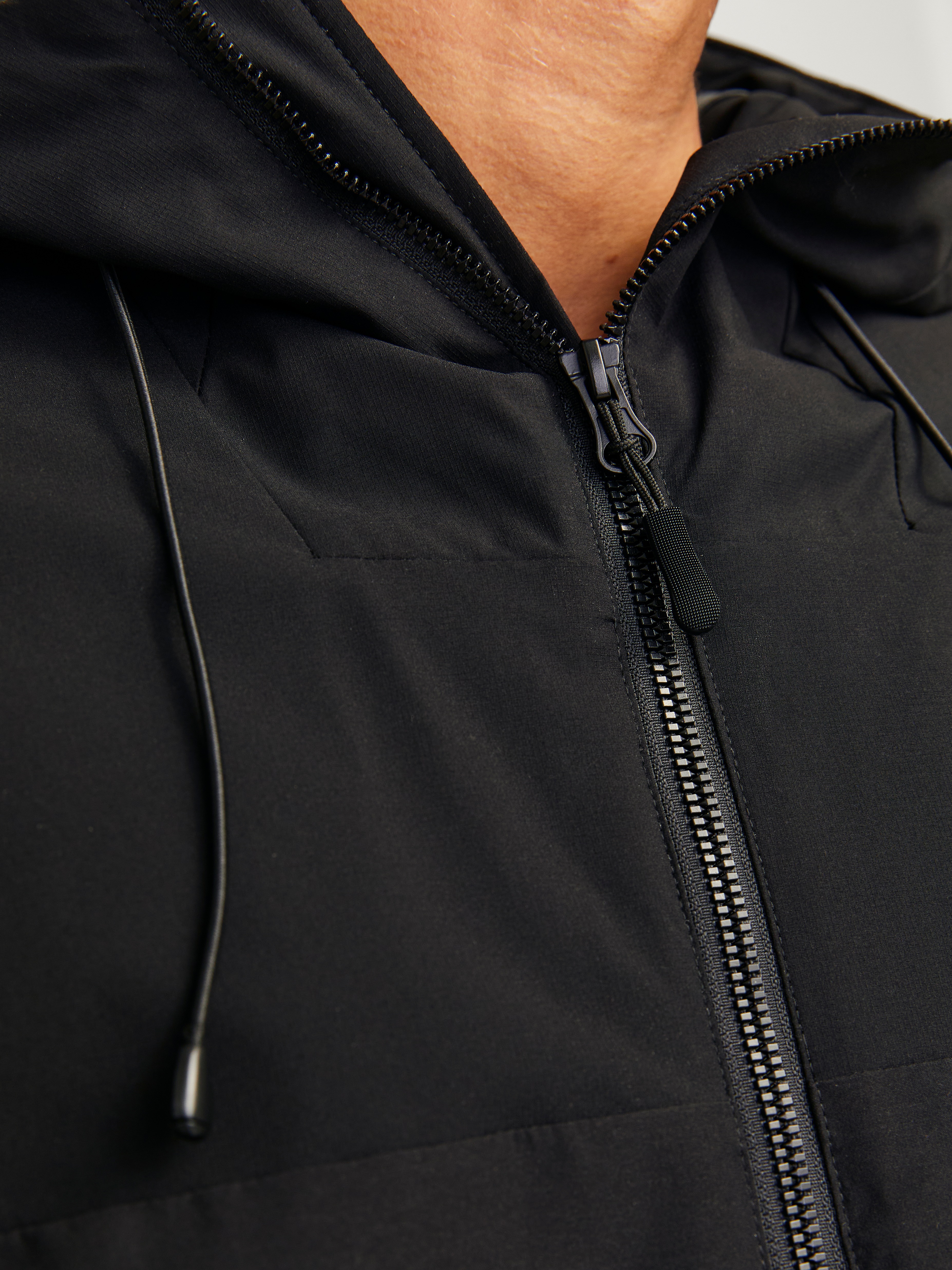Thumbnail - Jack & Jones Outdoorjacke "JCOAIDEN TRANSITIONAL JACKET SN", mit Kapuze