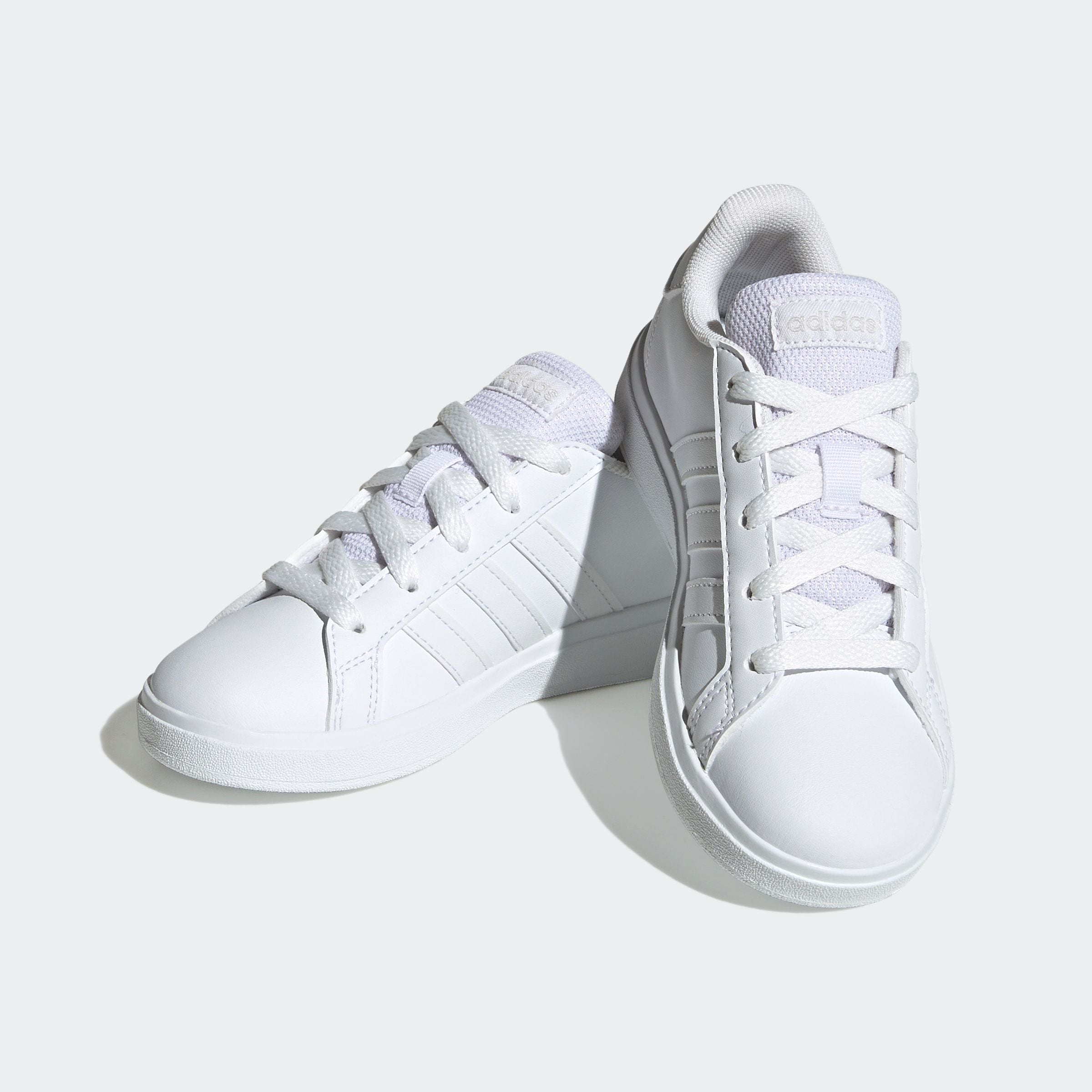 adidas Sportswear 1100000002199 "GRAND COURT LIFESTYLE TENNIS LACE-UP" Design auf den Spuren des adidas Superstar, für Kinder & Jugendliche